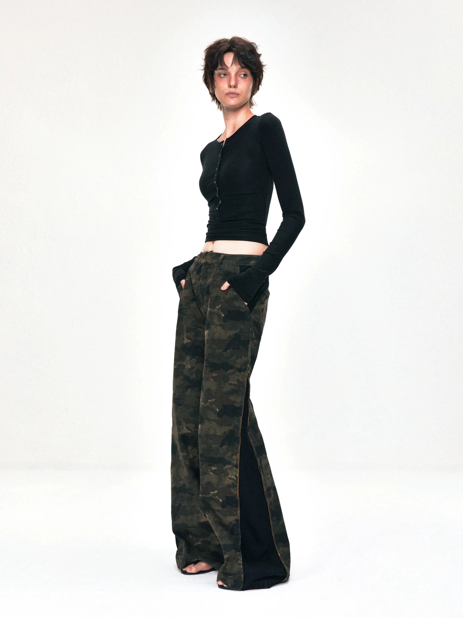 kvkv Deconstructed Camo Cargo Pants With Adjustable Zip