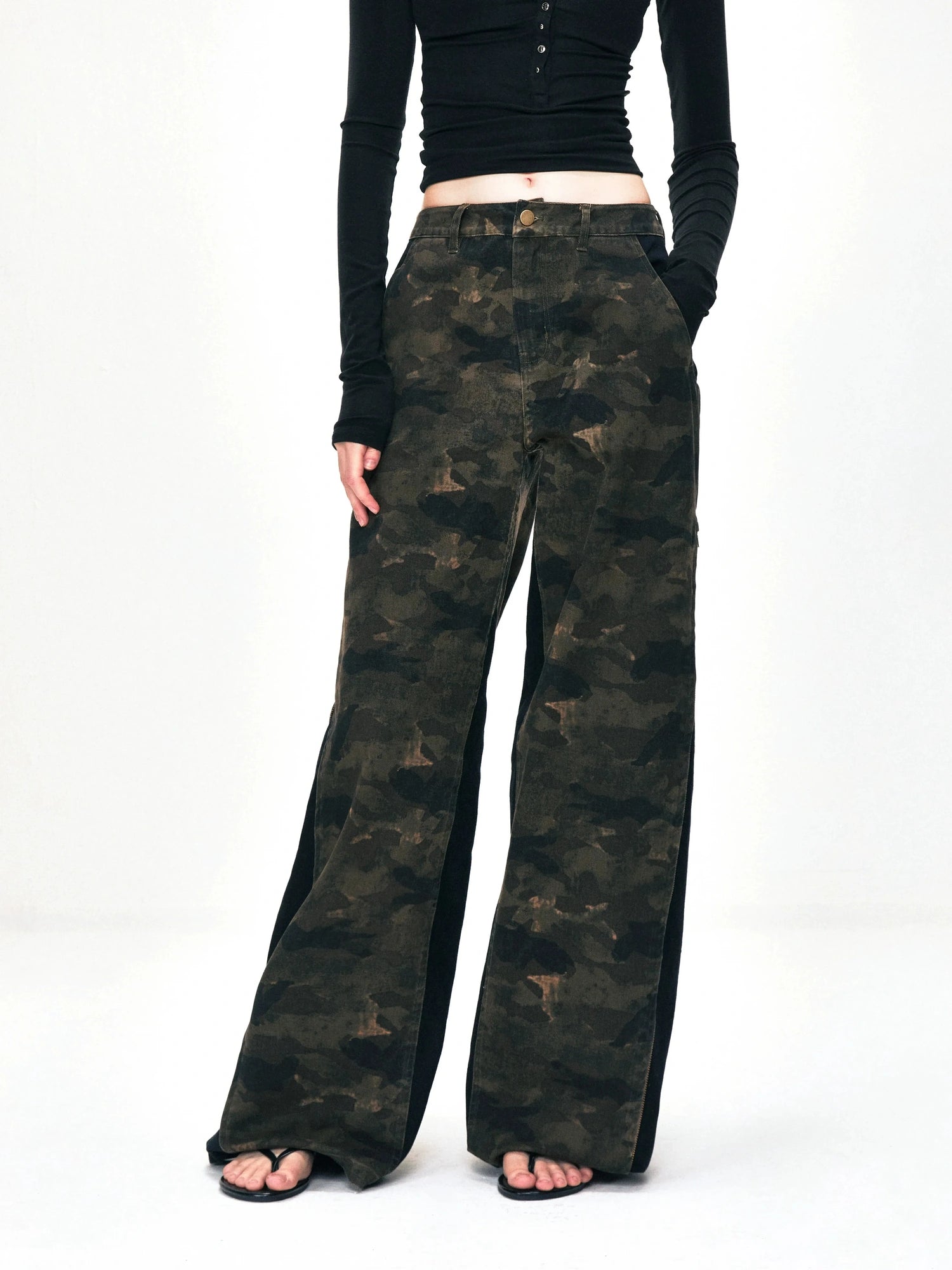 kvkv Deconstructed Camo Cargo Pants With Adjustable Zip