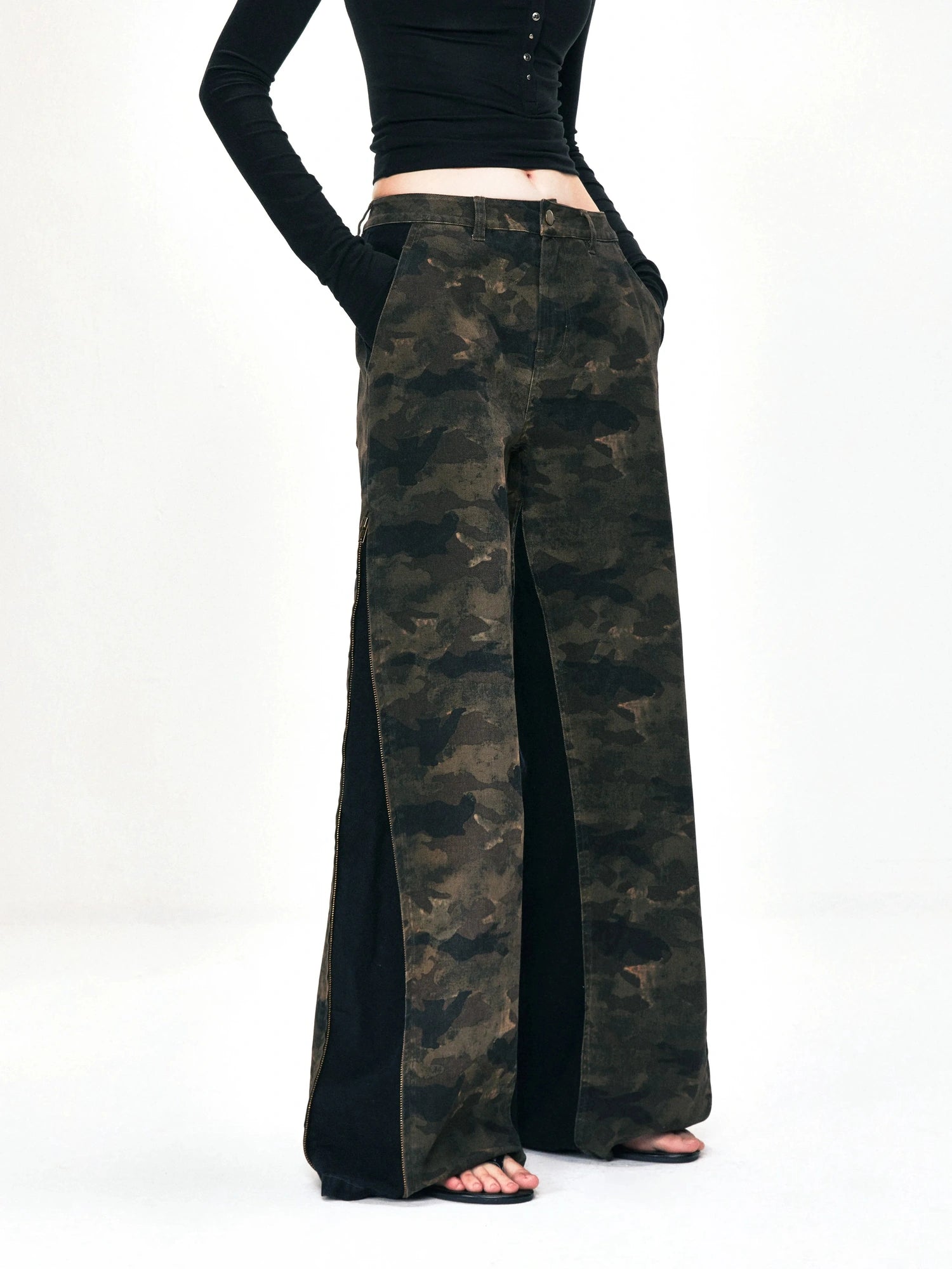 kvkv Deconstructed Camo Cargo Pants With Adjustable Zip