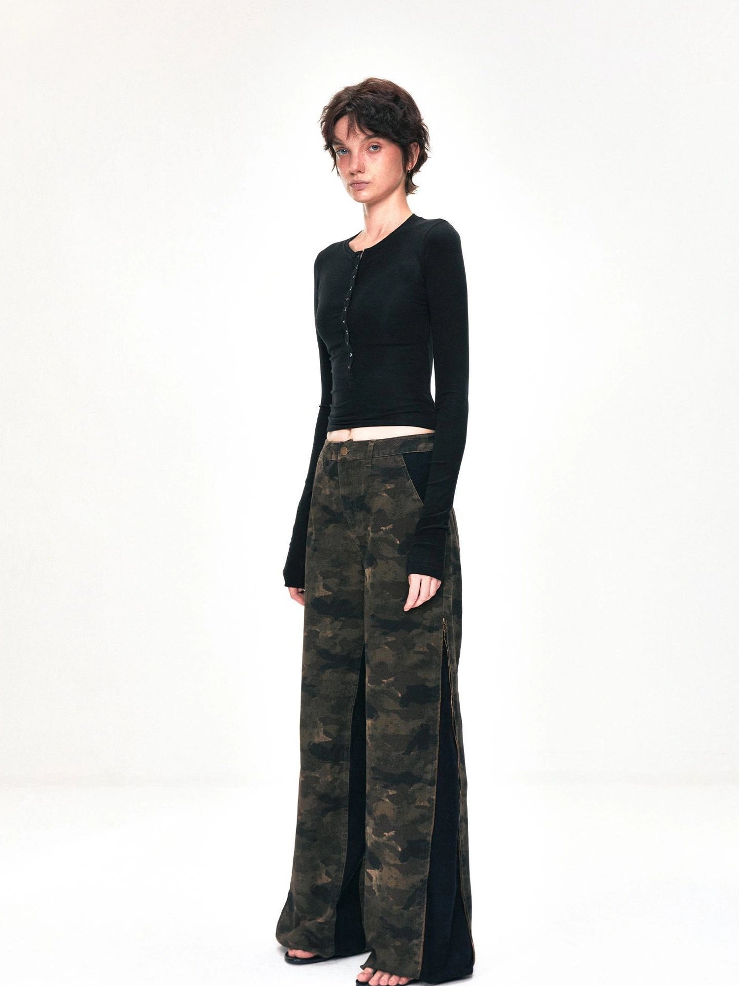 kvkv Deconstructed Camo Cargo Pants With Adjustable Zip