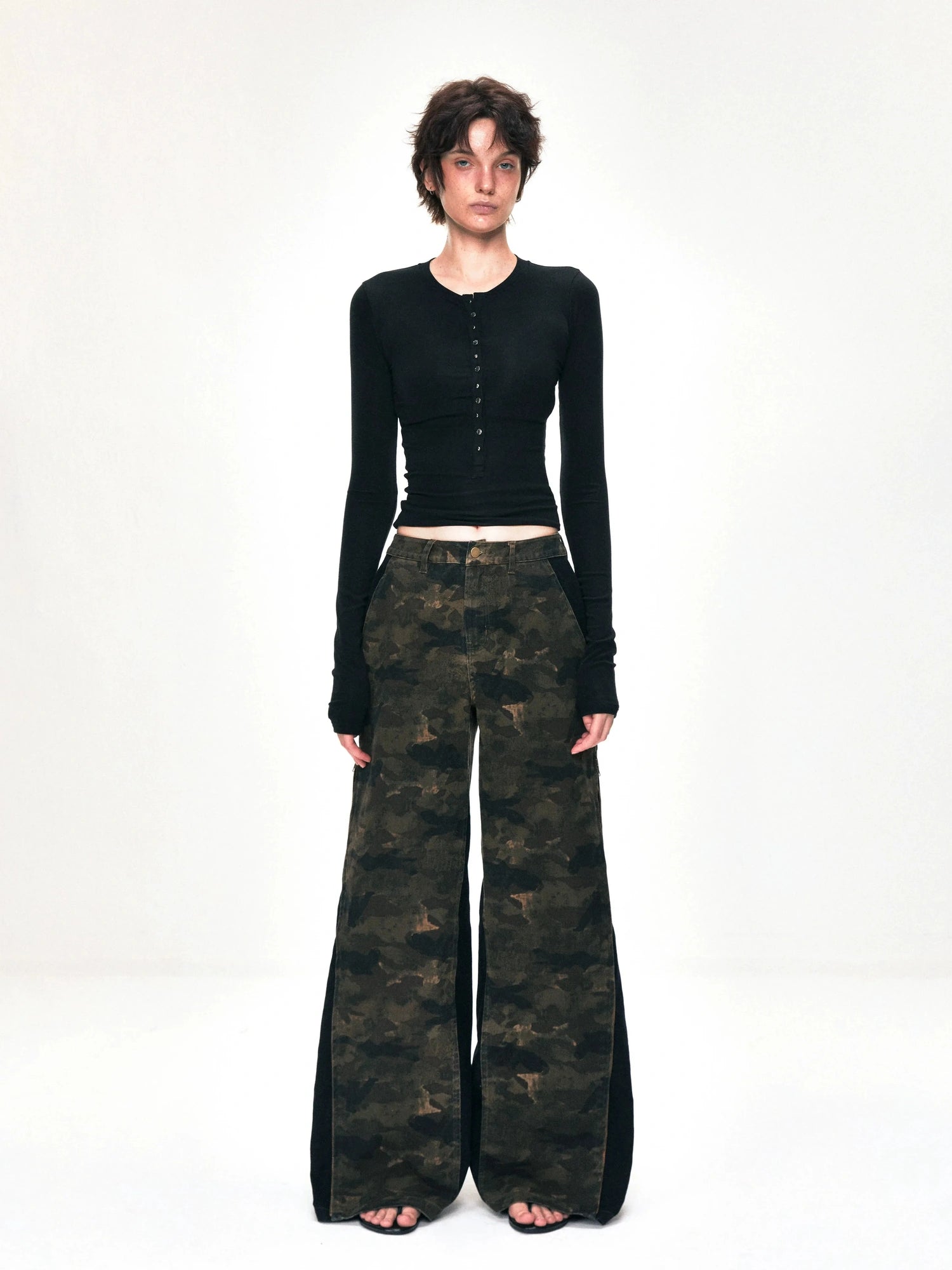 kvkv Deconstructed Camo Cargo Pants With Adjustable Zip