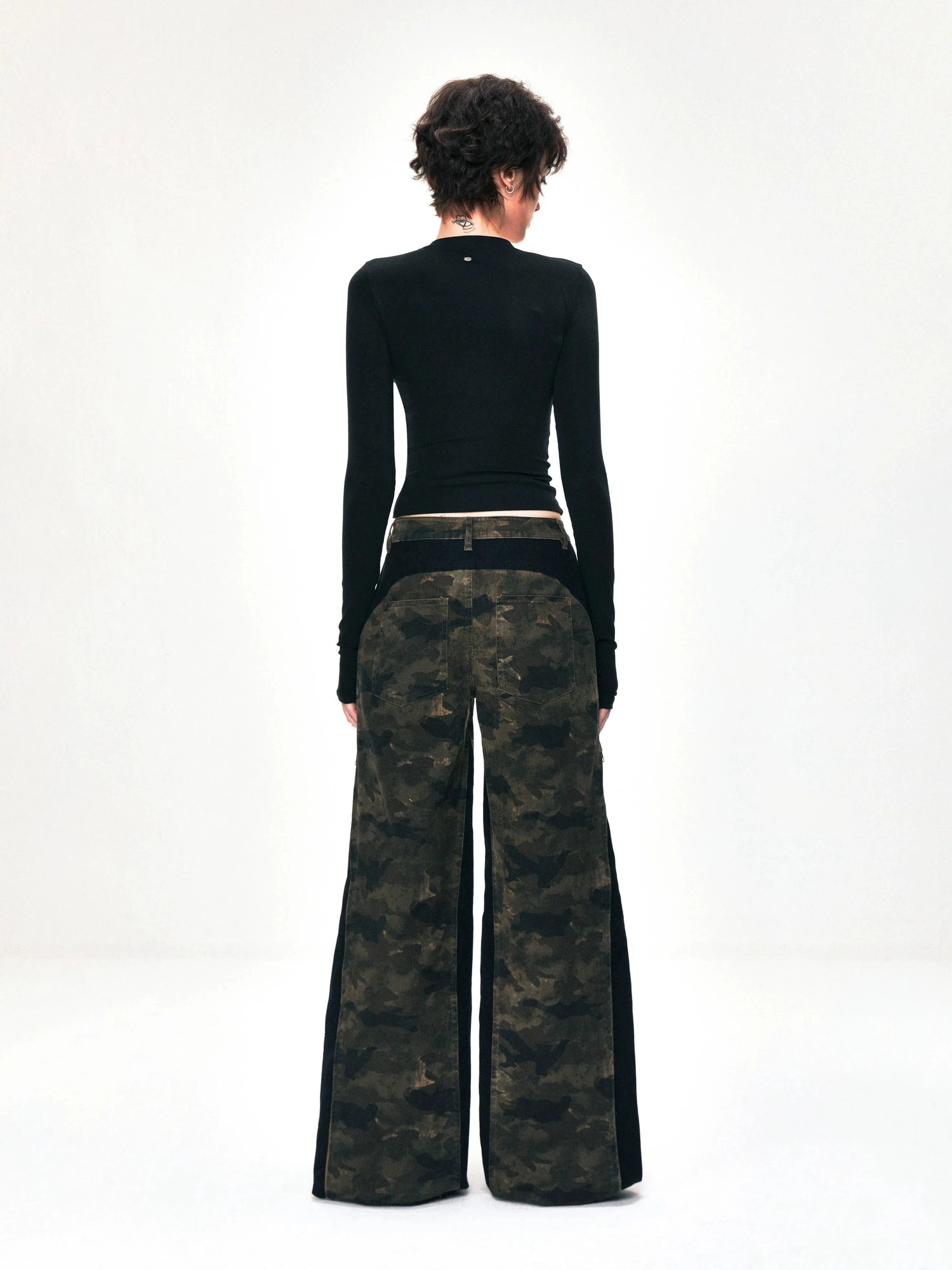 kvkv Deconstructed Camo Cargo Pants With Adjustable Zip