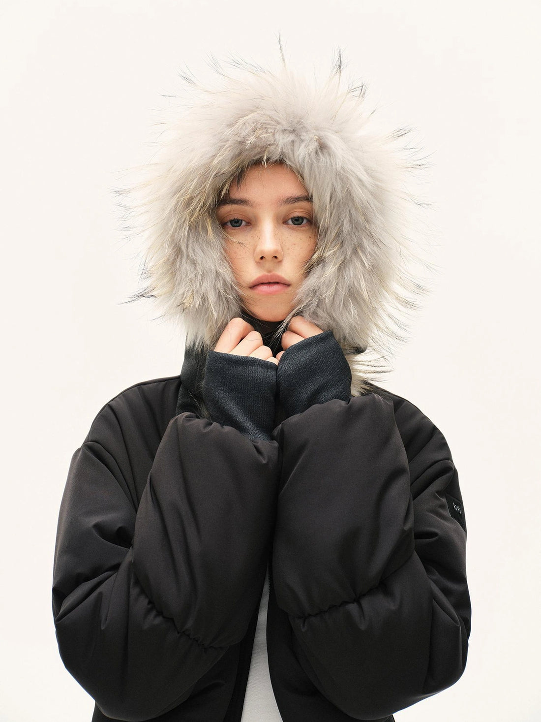 kvkv Faux Fur Hooded Short Parka With Waist Tie