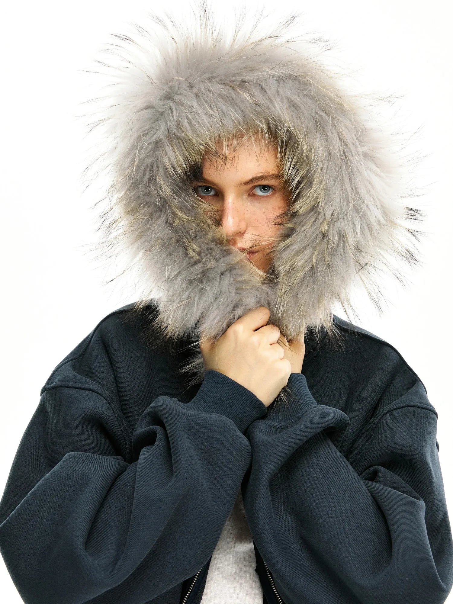 kvkv Faux Fur Hooded Zip Up Cropped Sweatshirt