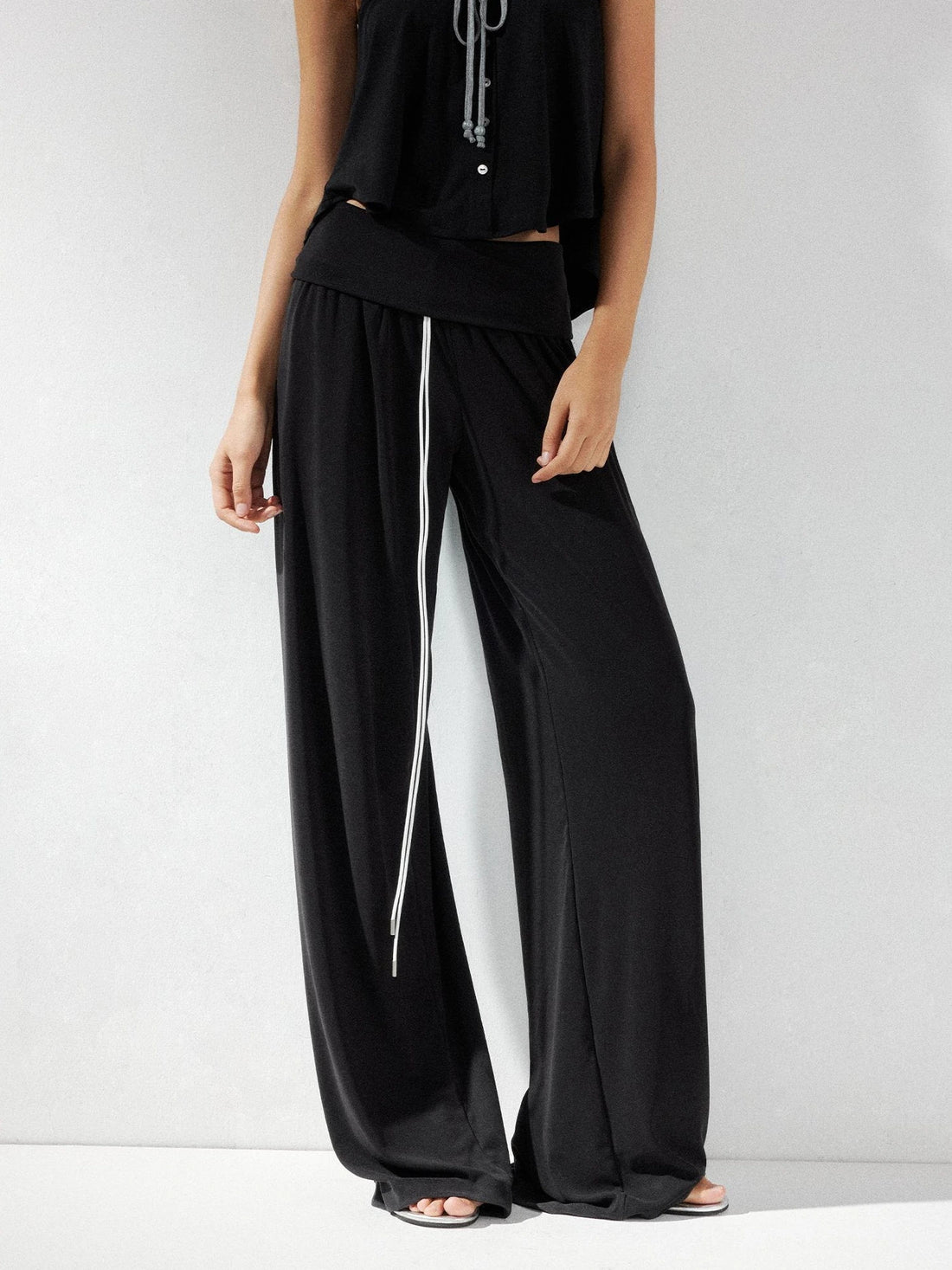 kvkv Fluid Drape Folded Waist Wide Leg Pants