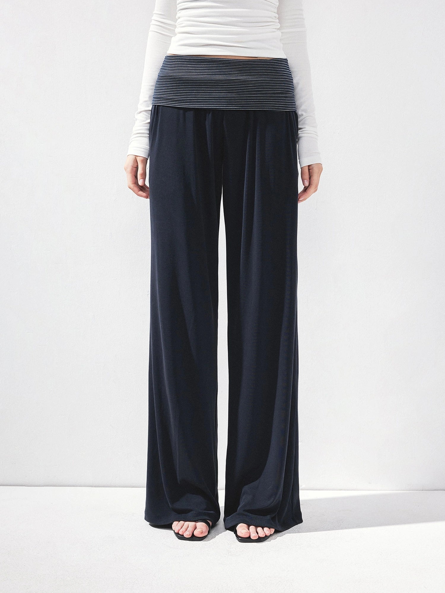kvkv Fold Waist Stripe Knit Flare Pants