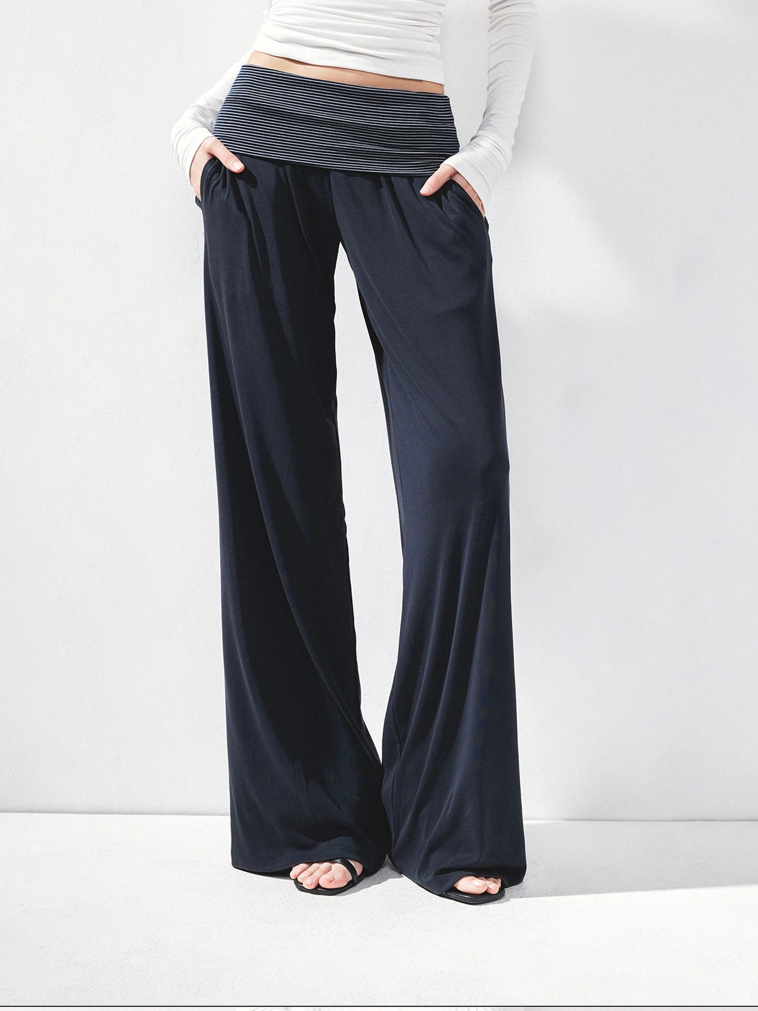 kvkv Fold Waist Stripe Knit Flare Pants