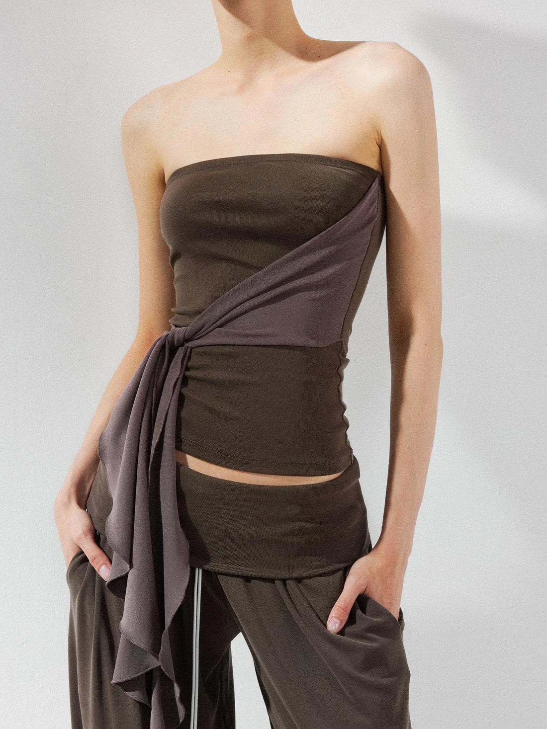 kvkv Gray Brown Ribbed Cut Out Fitted Yoga Top