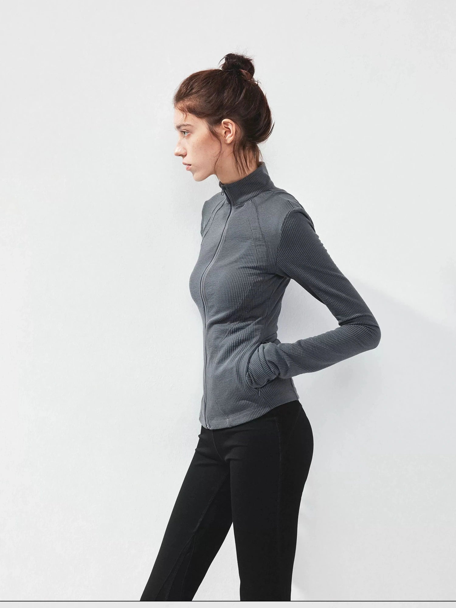 kvkv Gray Stripe Fitted Yoga Jacket