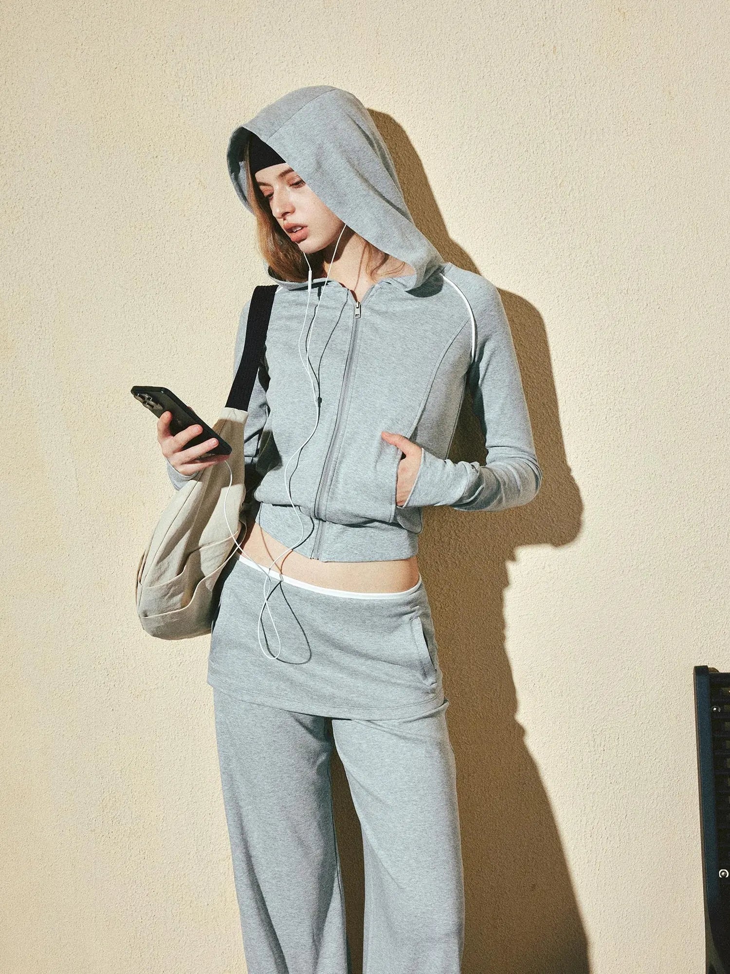 kvkv Gray White Contrast Hooded Slim Zip Up Jacket