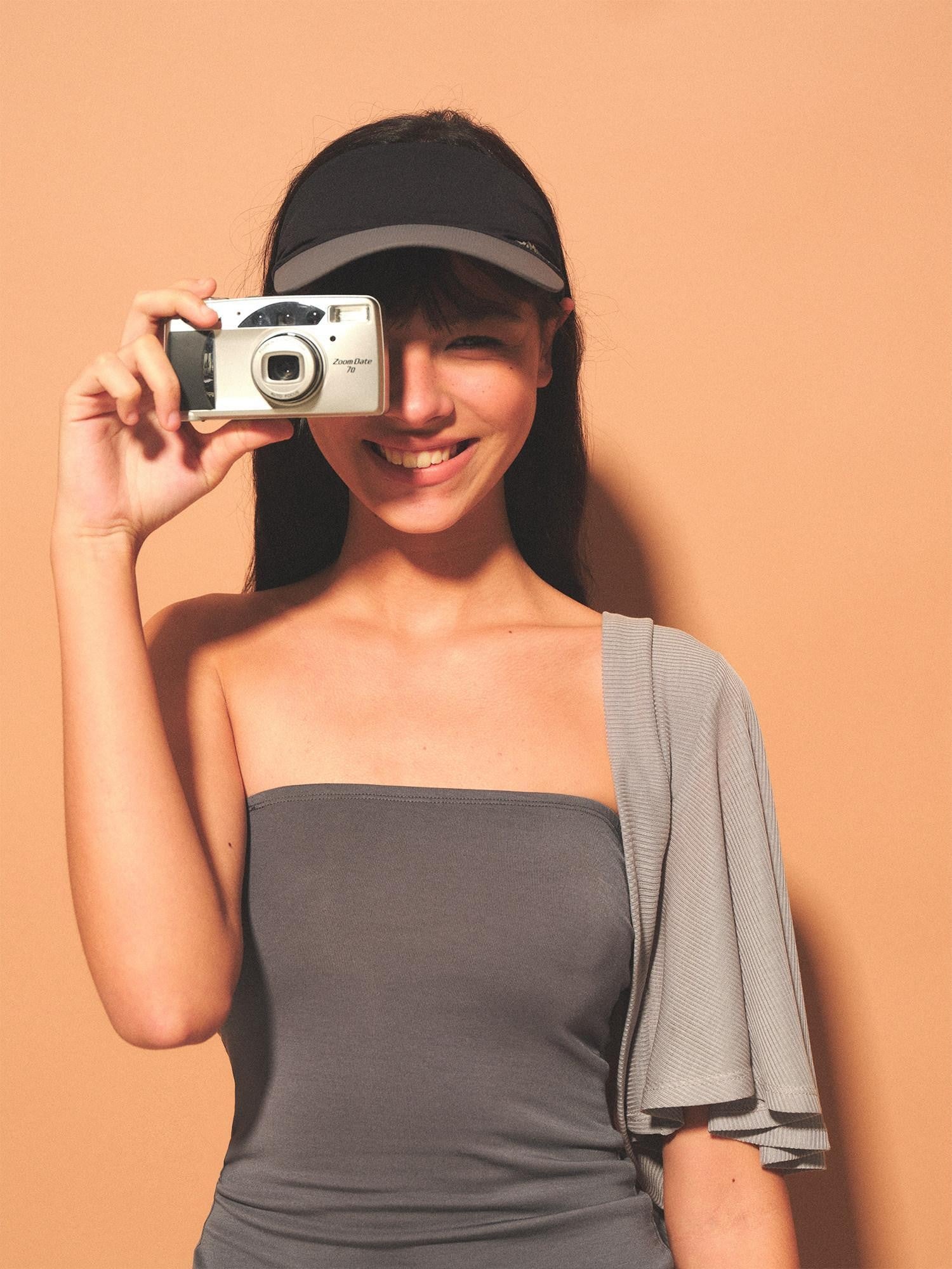 kvkv Light Blue Gray Cropped Cap Sleeve Side Coverage Yoga Women&