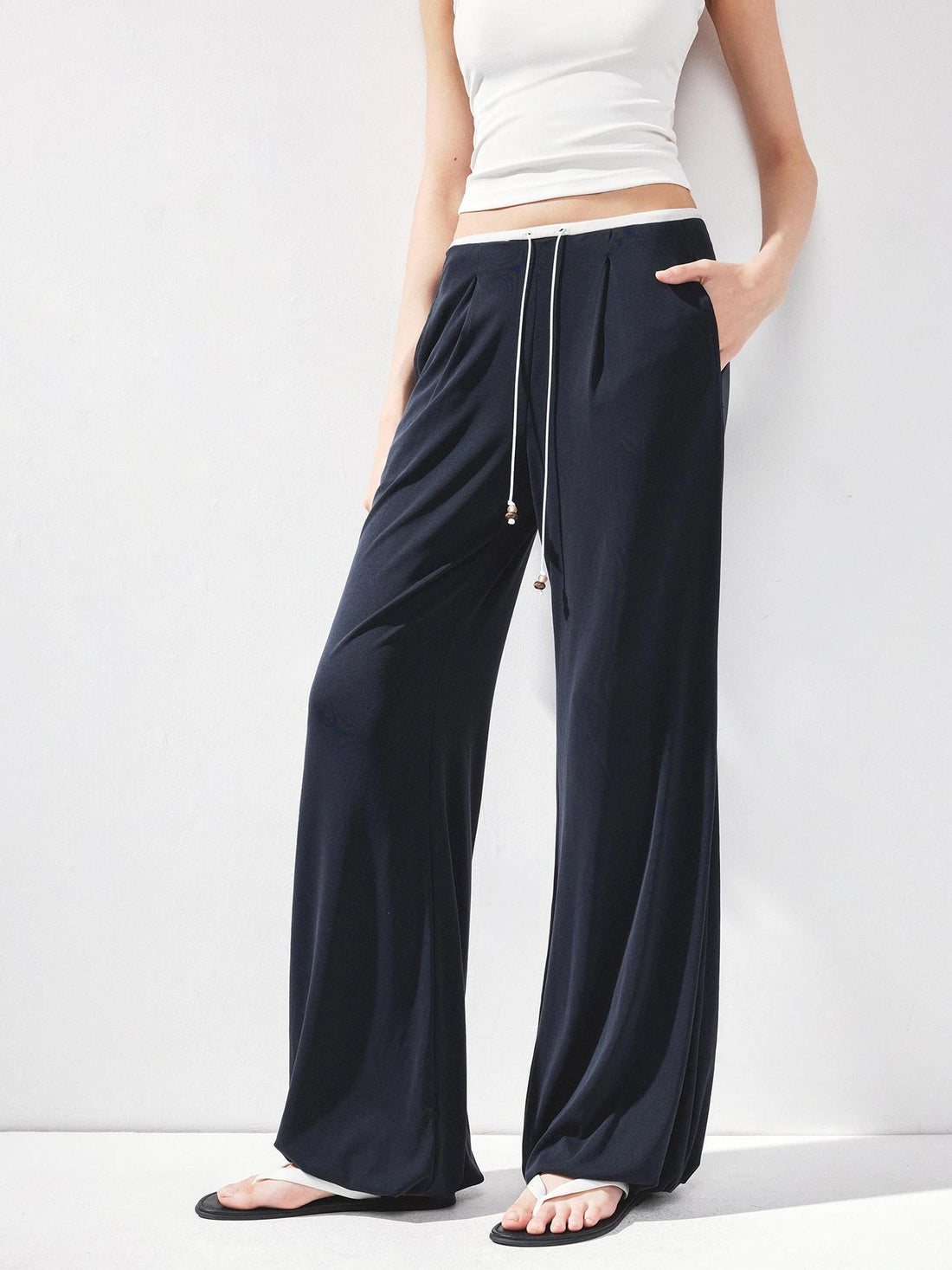 kvkv Liquid Feel Wide Leg Drawstring Ankle Pants