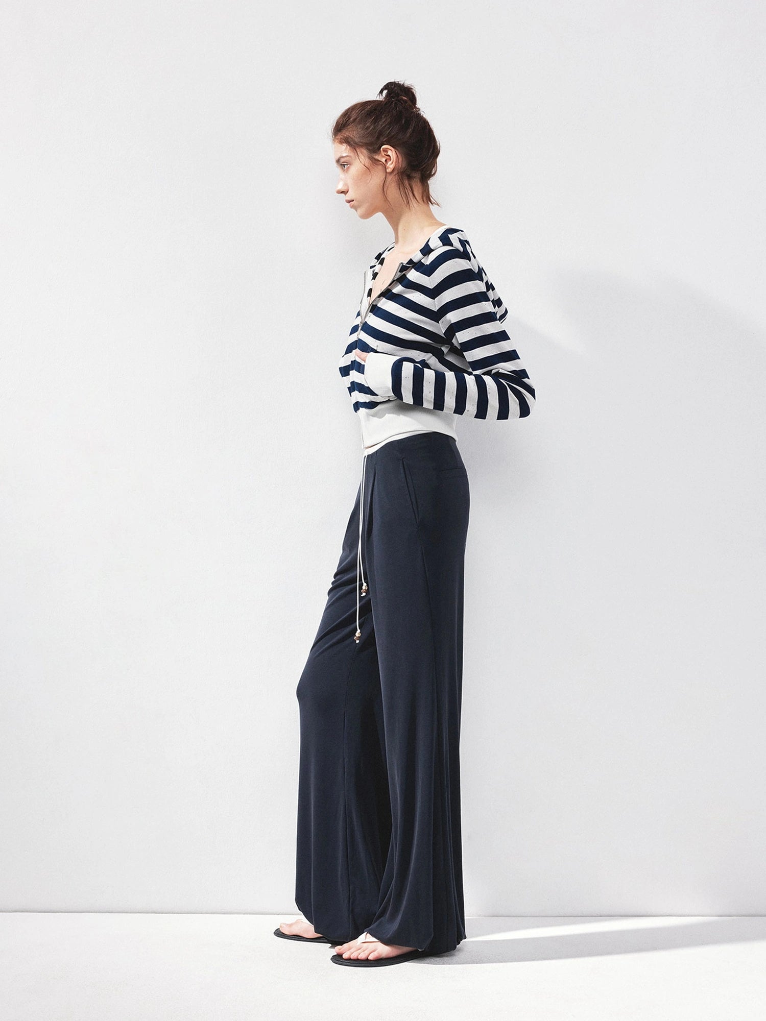 kvkv Liquid Feel Wide Leg Drawstring Ankle Pants