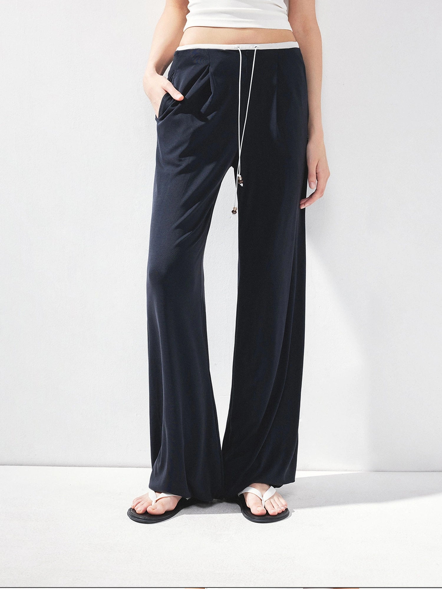 kvkv Liquid Feel Wide Leg Drawstring Ankle Pants