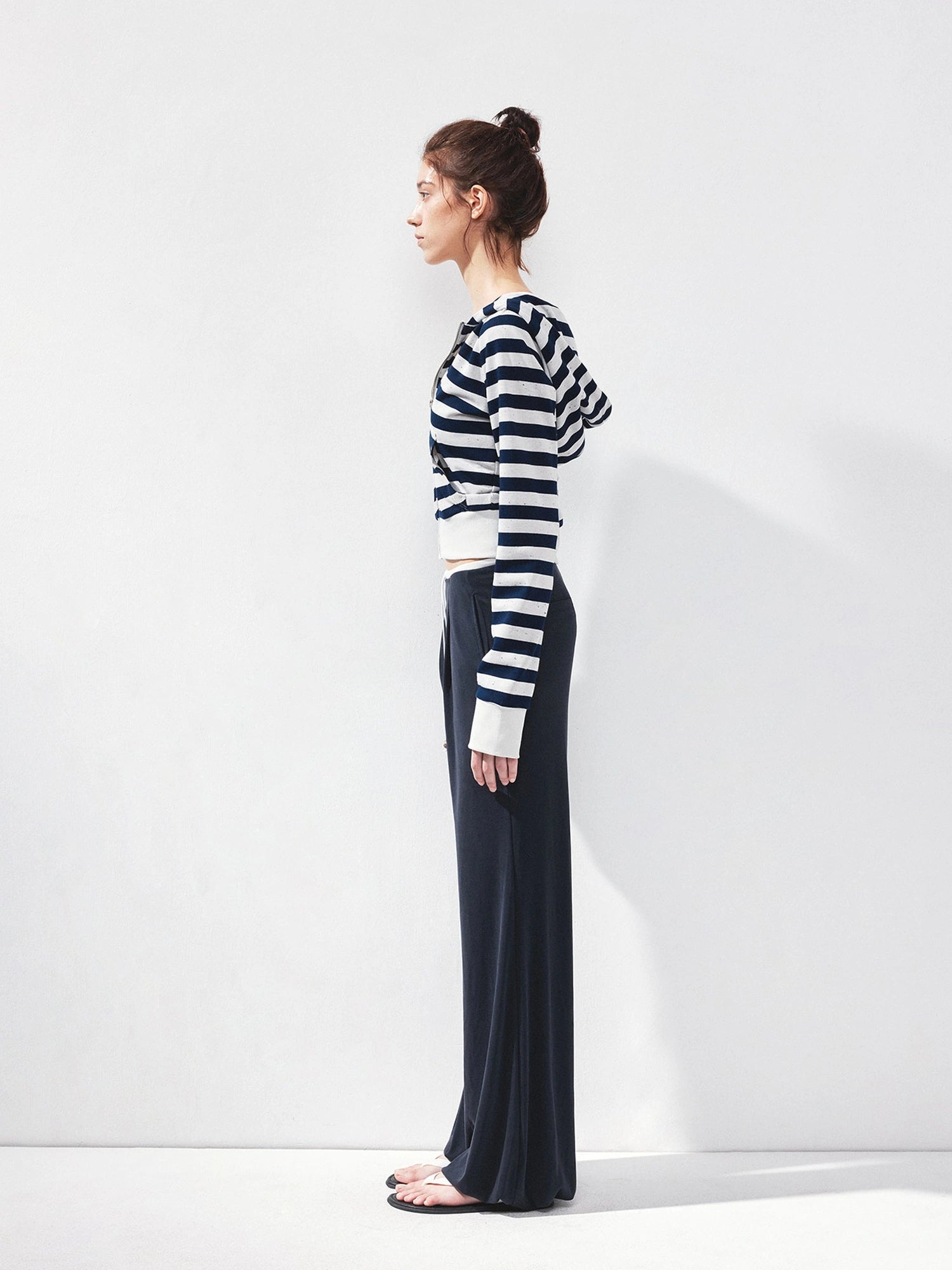kvkv Liquid Feel Wide Leg Drawstring Ankle Pants