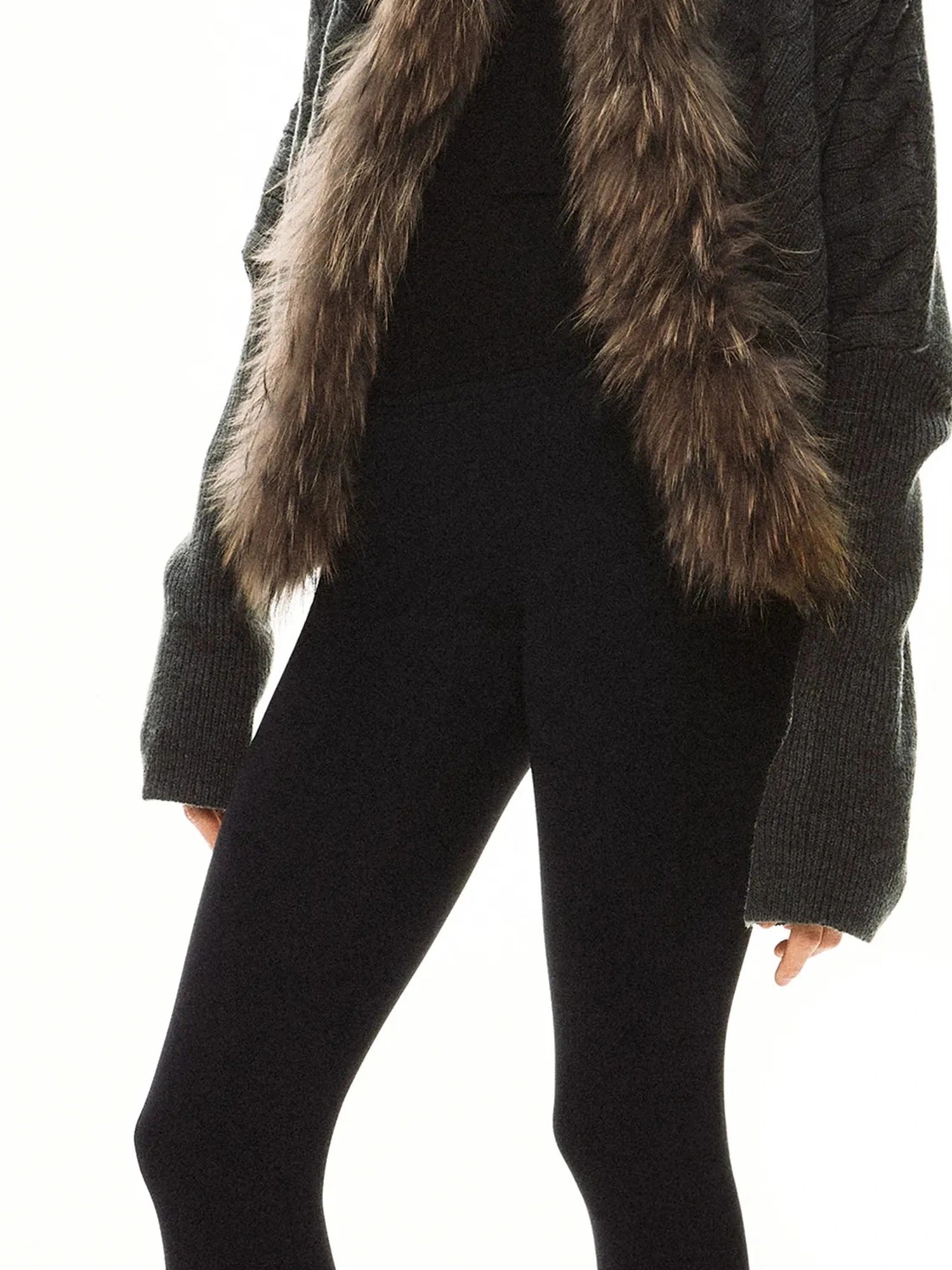 kvkv Long Fur Collar Knit Cardigan