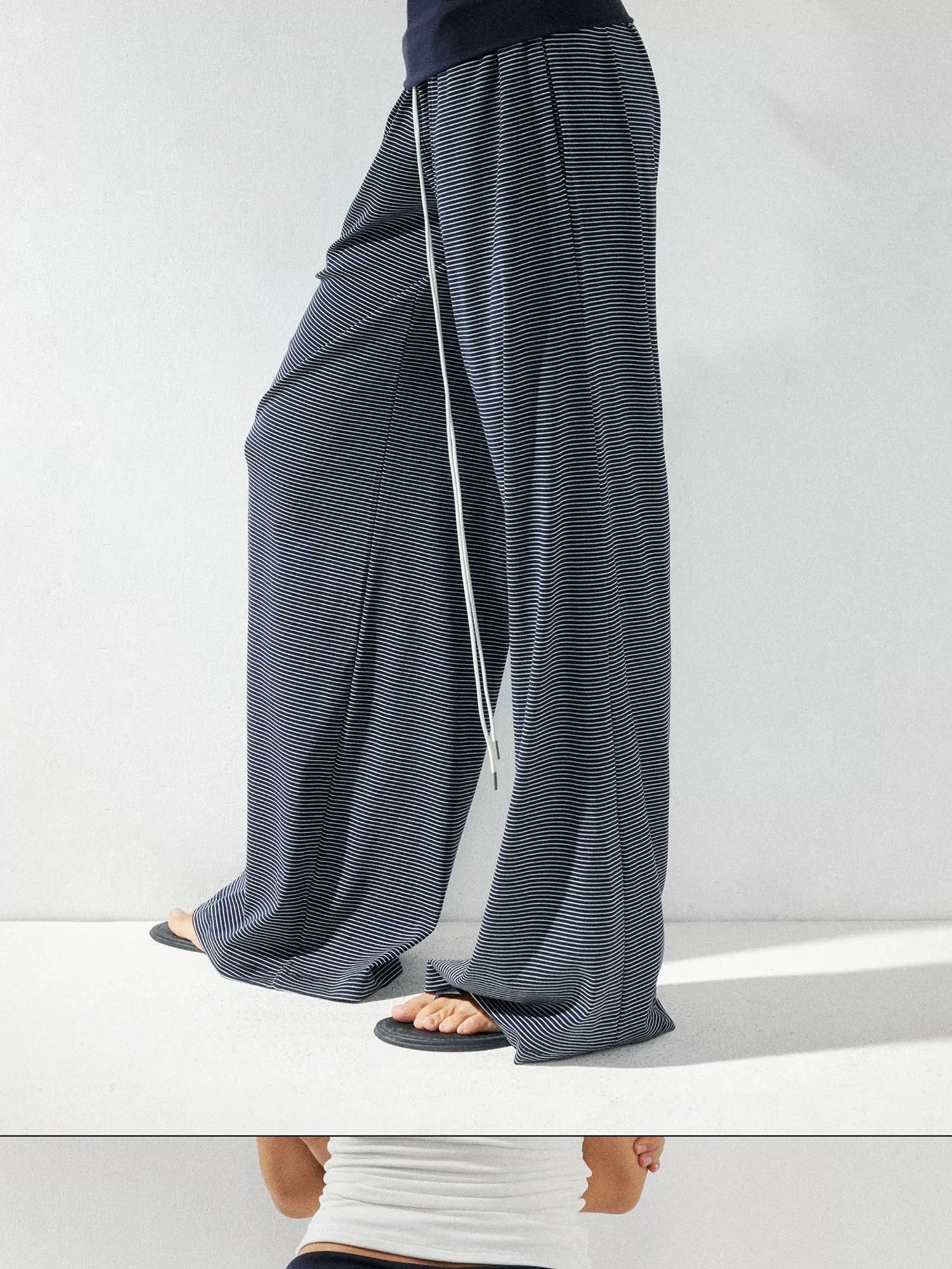 kvkv Low Rise Flared Yoga Pants With Folded Waist