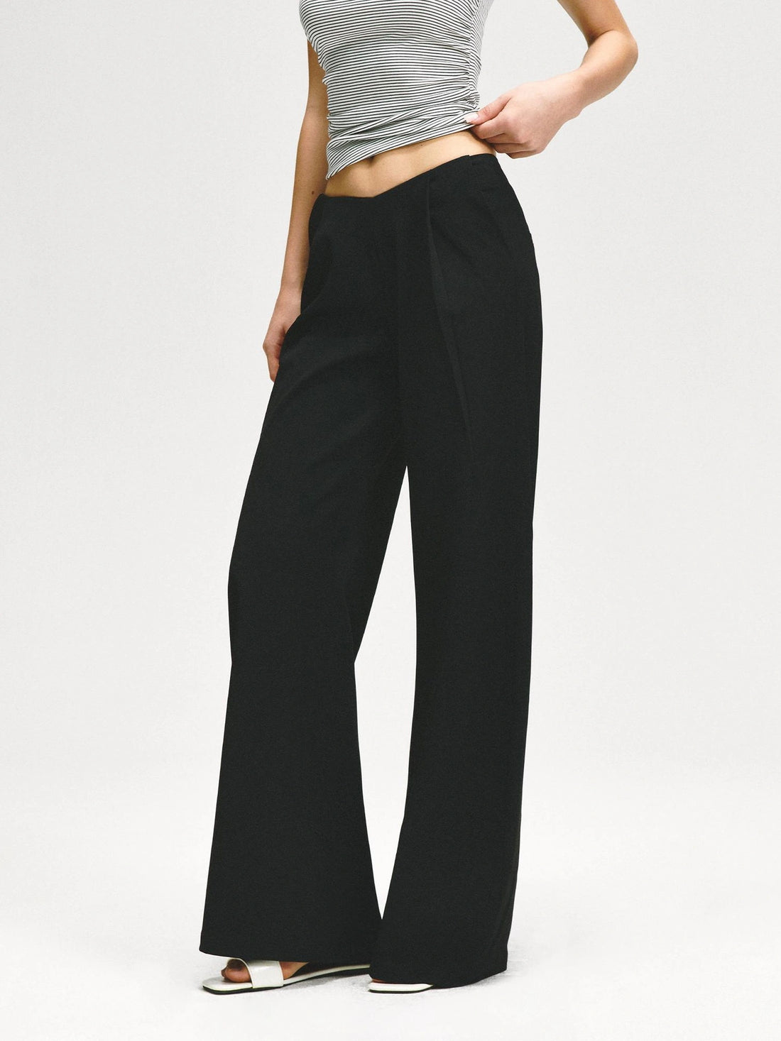 kvkv Low Rise V Waist Wide Leg Trousers