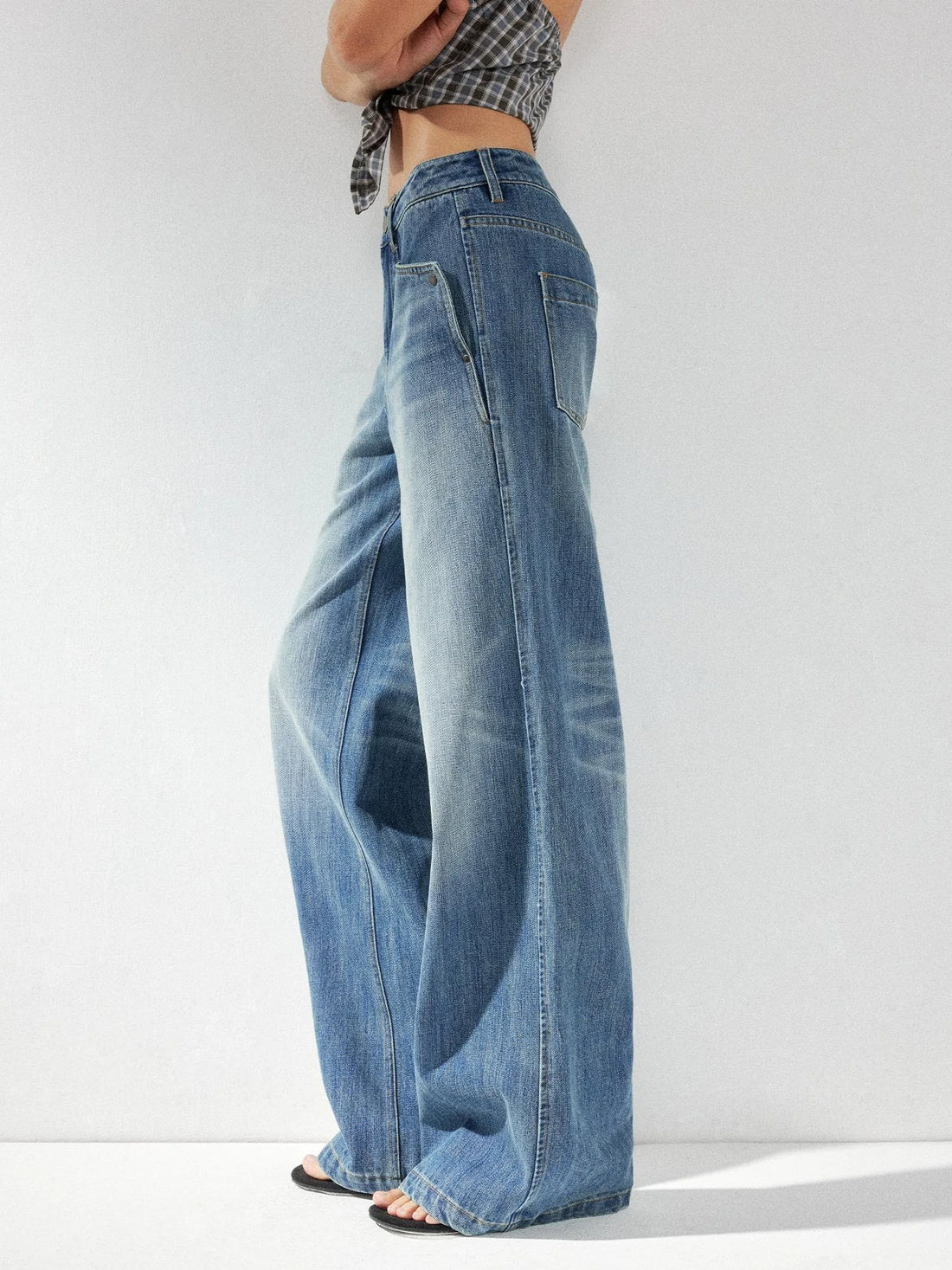kvkv Low Waist Whisker Wash Relaxed Straight Jeans