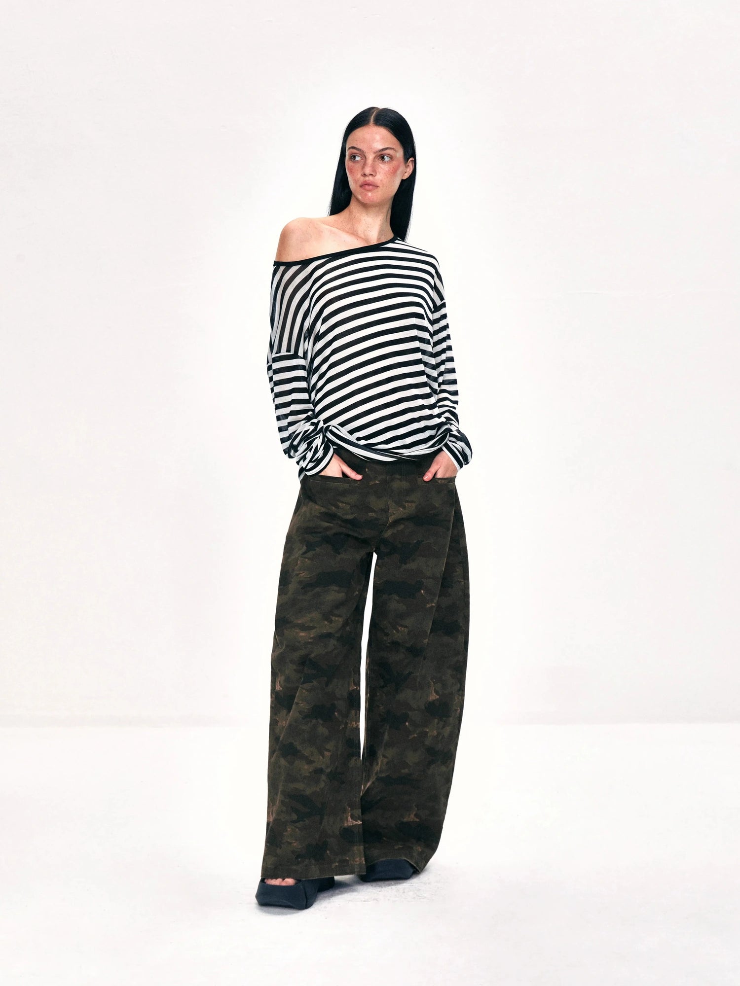 kvkv Off Shoulder Black And White Striped Long Sleeve Top
