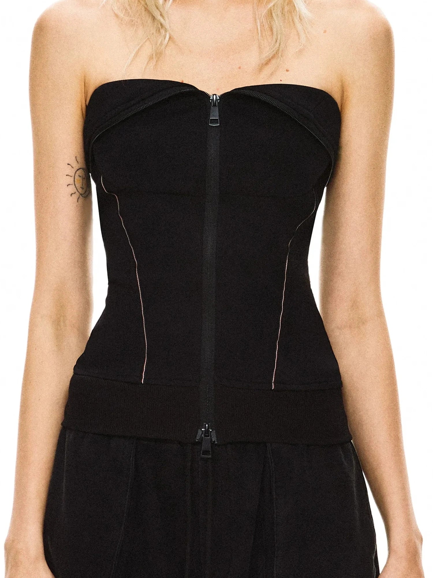 kvkv Ribbed Air Layer Zip Up Bustier Top