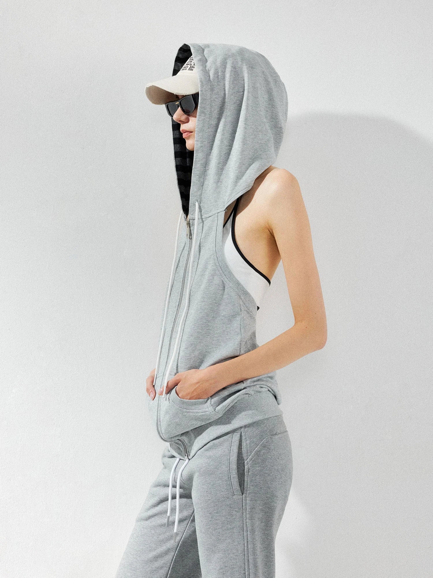 kvkv Ribbed Sleeveless Hooded Zip Back Tank Sweatshirt