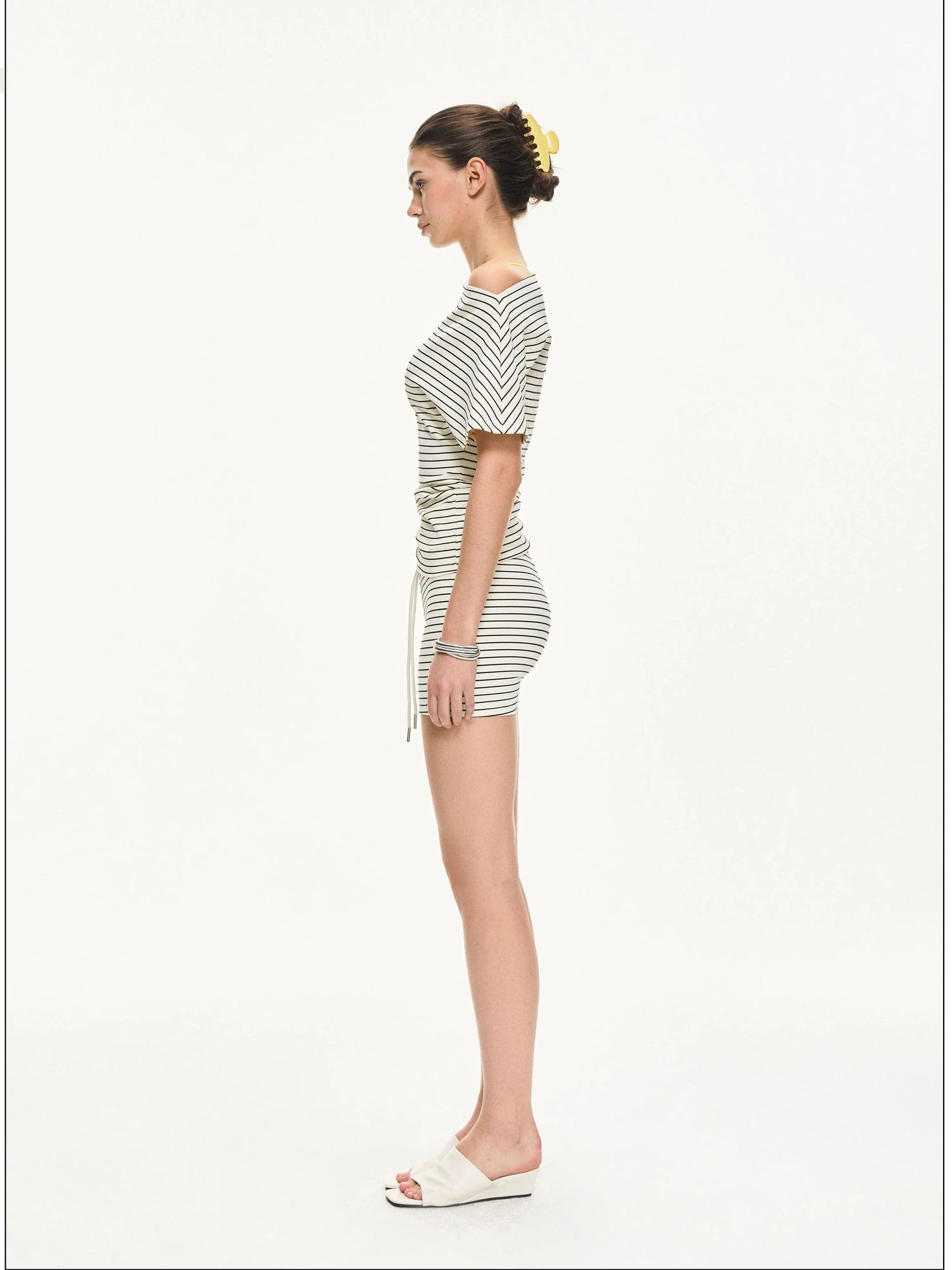 KVKV Yoga Clothing Brand - Slim Fit Striped Yoga Shorts