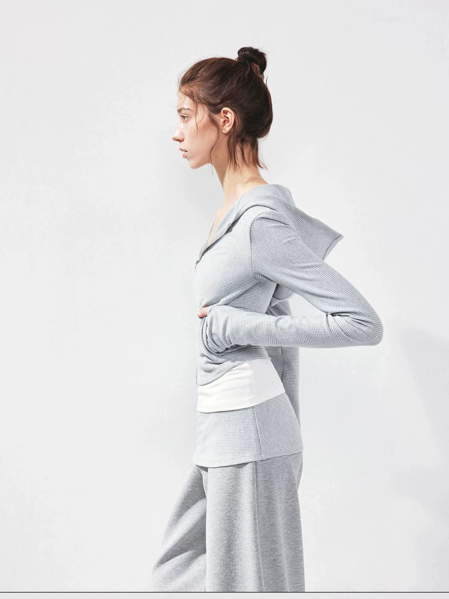 kvkv Slim Fit Zip Up Hoodie With Contrast Stripes