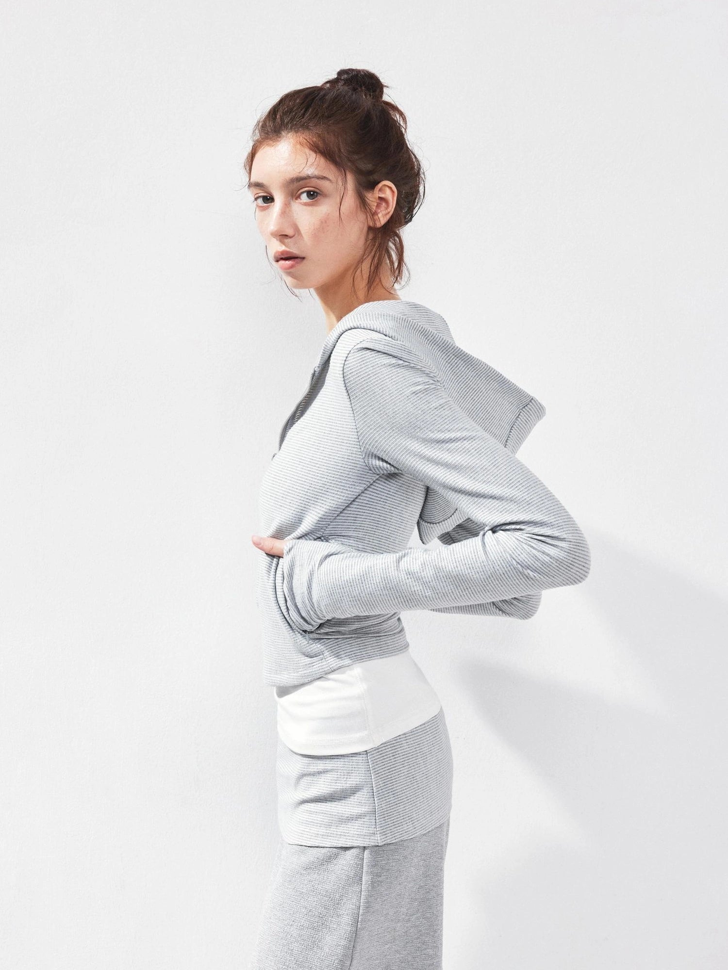 kvkv Slim Fit Zip Up Hoodie With Contrast Stripes