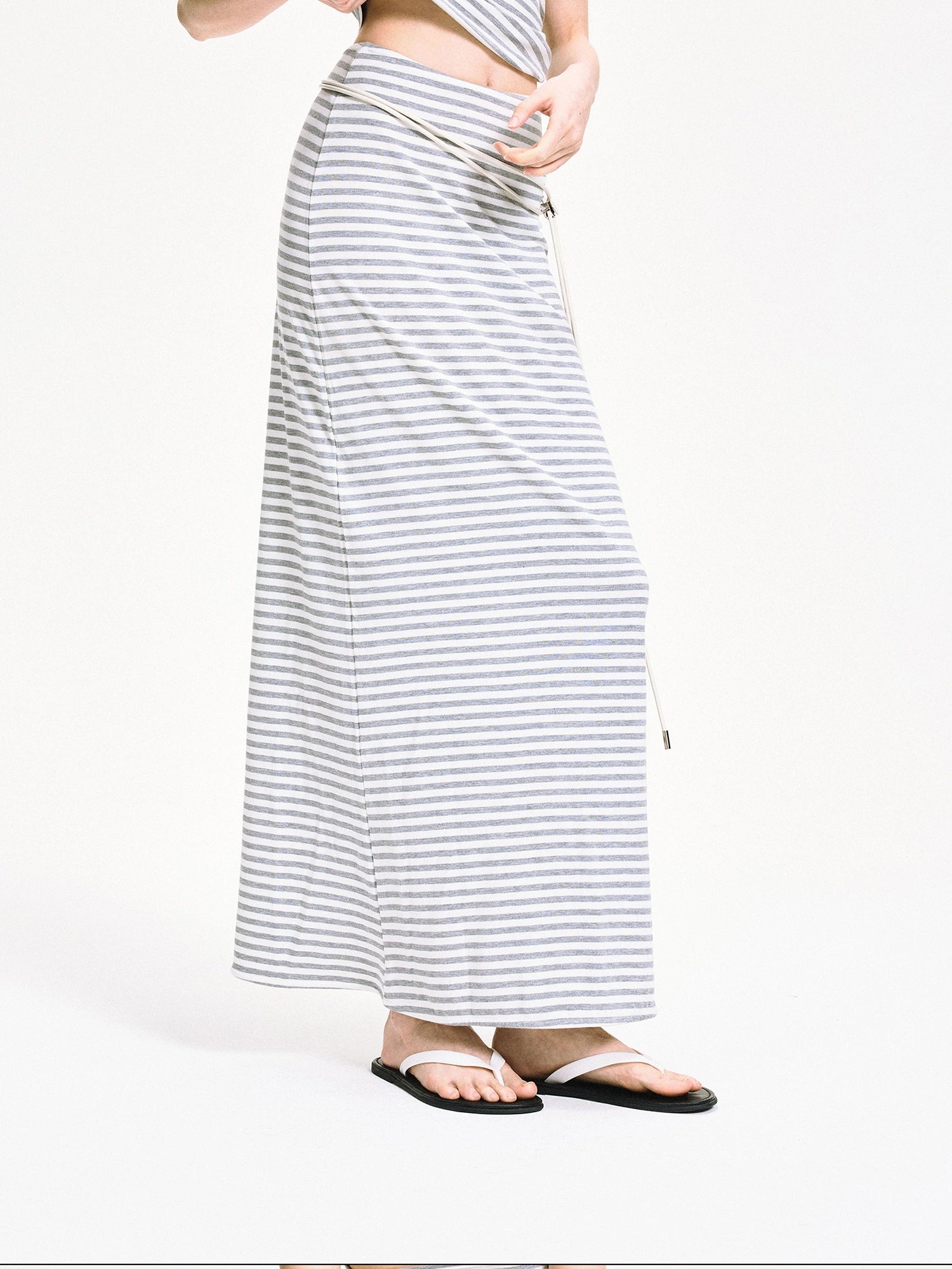 kvkv Stretch Fit Lyocell Bodycon Midi Skirt
