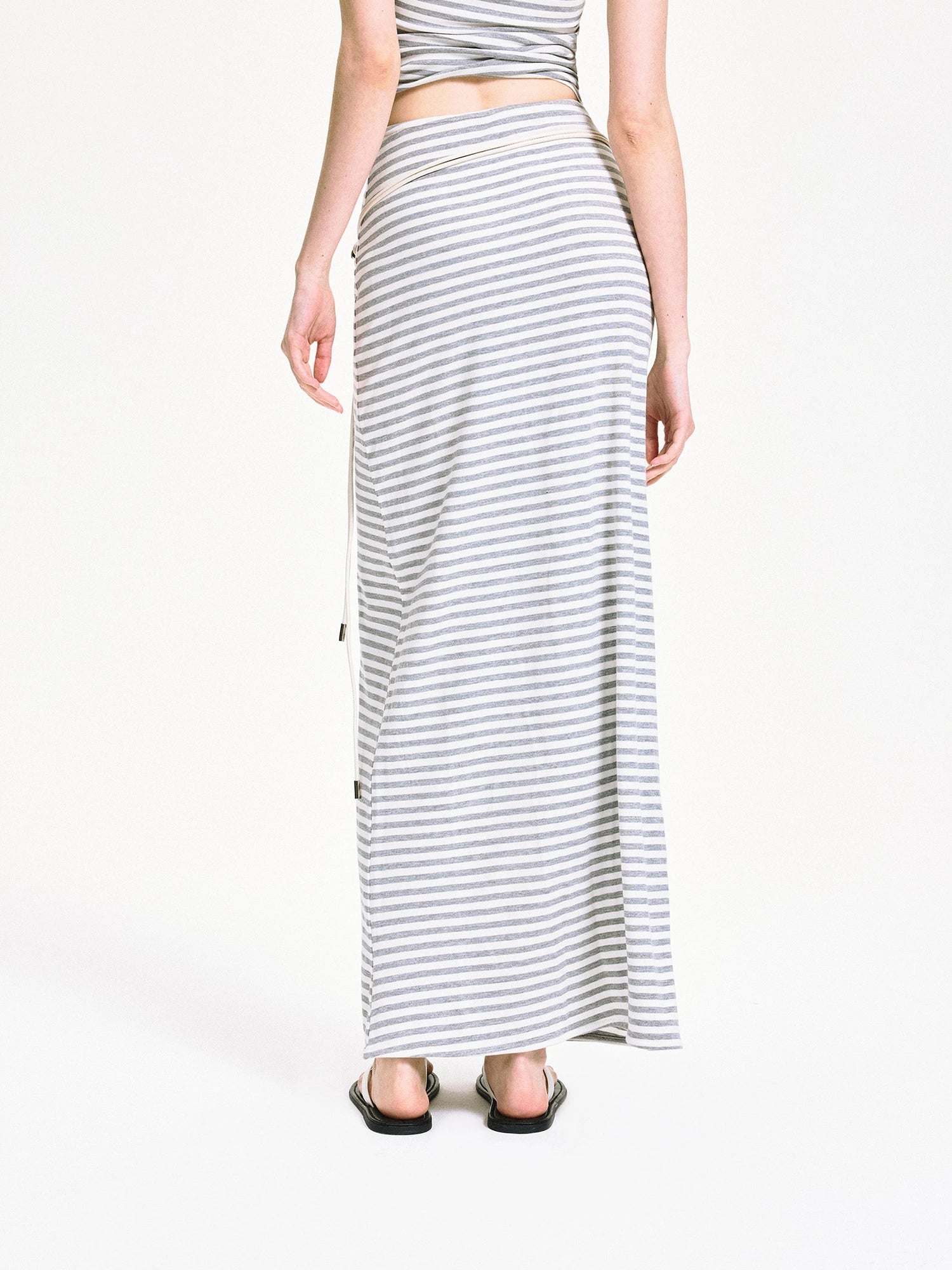 kvkv Stretch Fit Lyocell Bodycon Midi Skirt