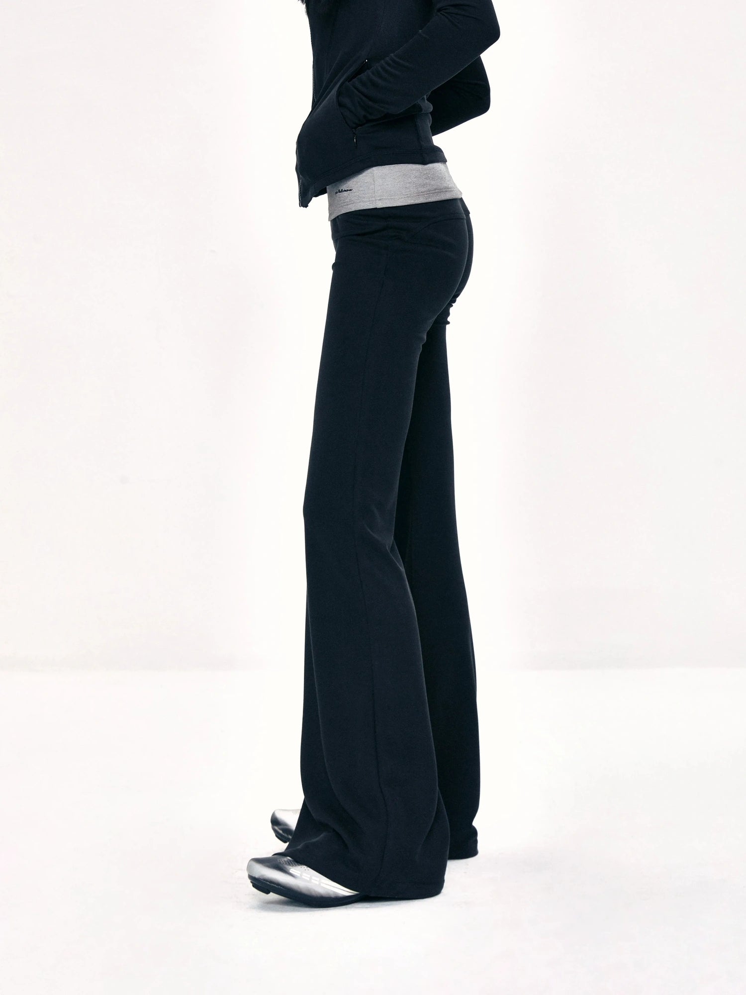 kvkv Stretch Flared Yoga Pants With Contrast Panels