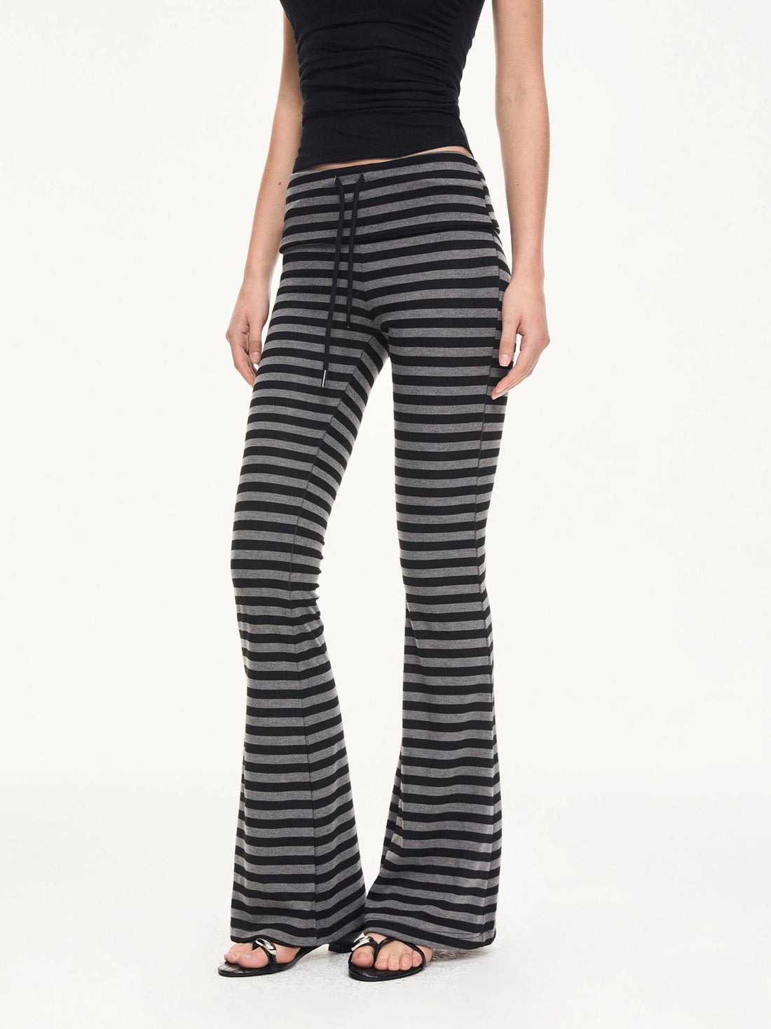 kvkv Stretch Flared Yoga Pants With Gray Stripe