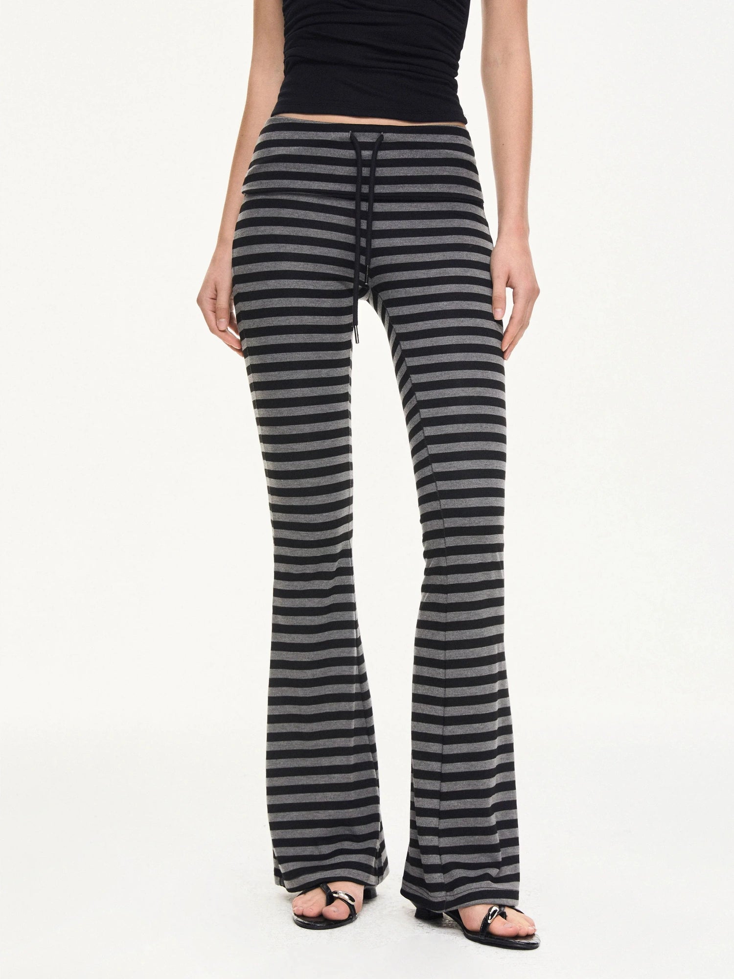 kvkv Stretch Flared Yoga Pants With Gray Stripe