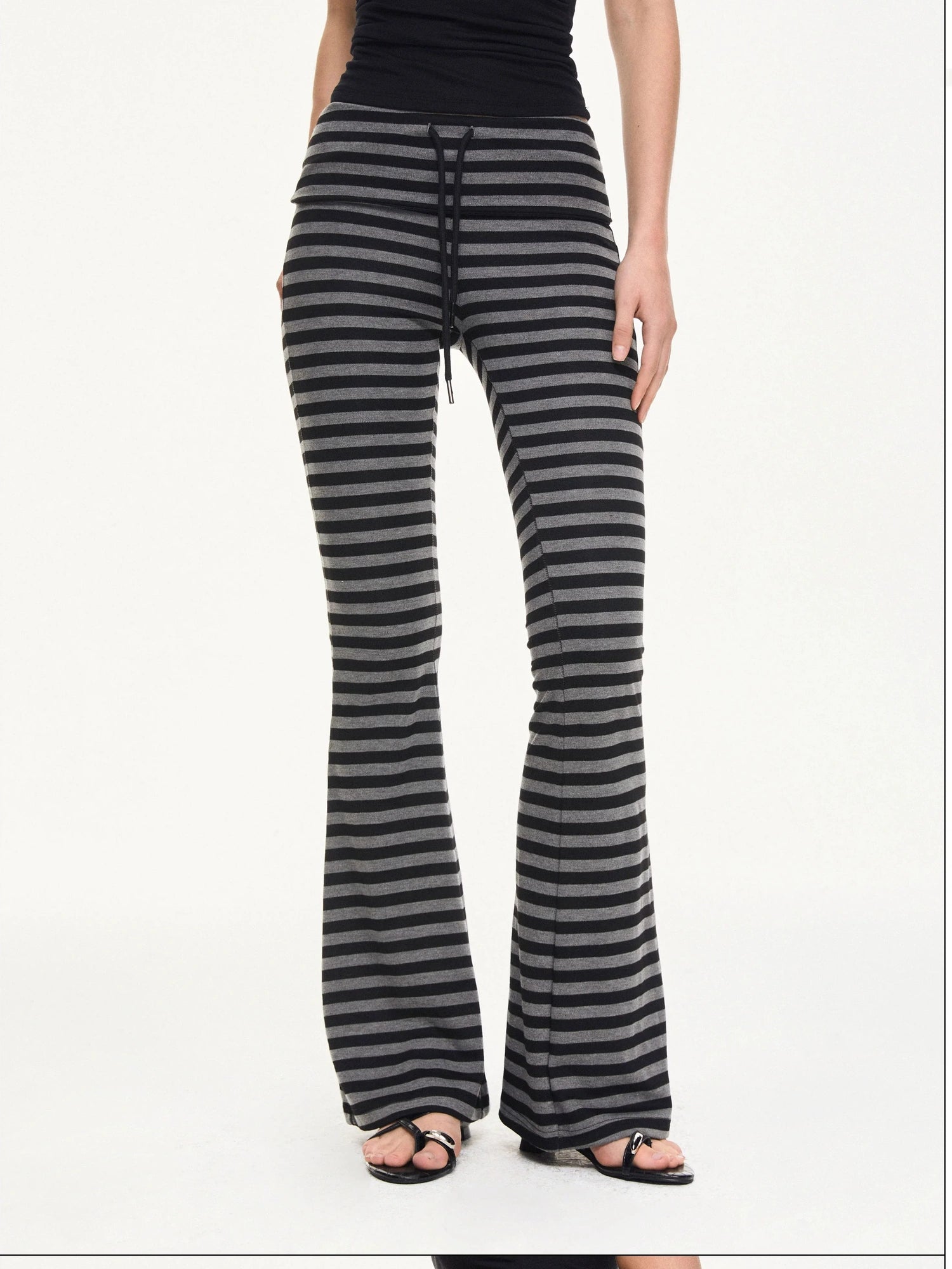 kvkv Stretch Flared Yoga Pants With Gray Stripe