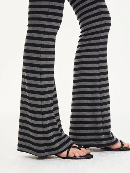 kvkv Stretch Flared Yoga Pants With Gray Stripe