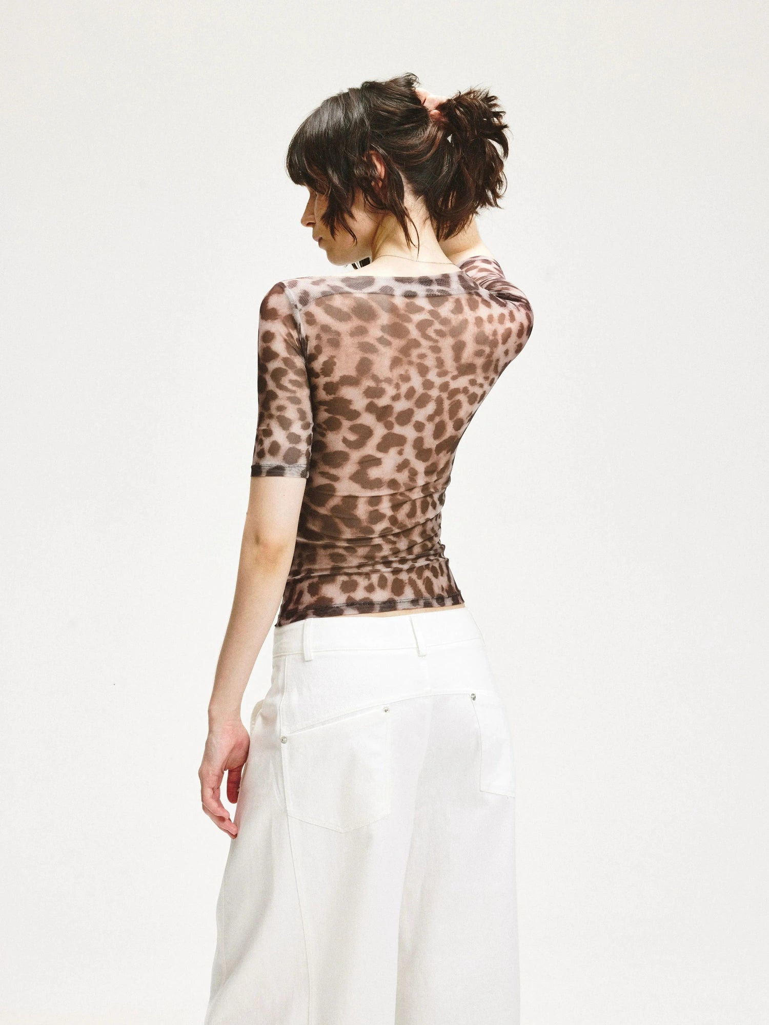 KVKV Yoga Clothing Brand - Stretch Leopard Mesh Slim Fit Mid Sleeve Top