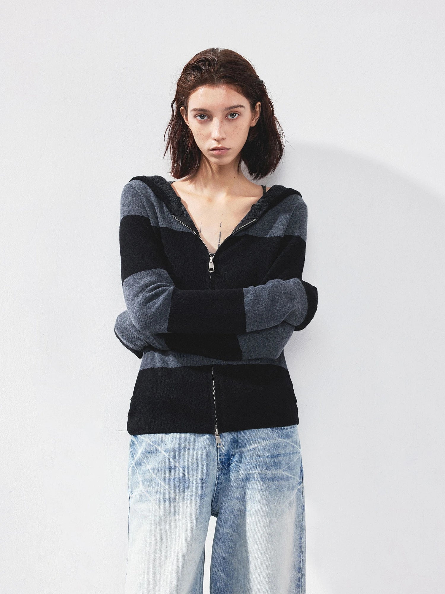 kvkv Striped Zip Up Hooded Knit Sweater