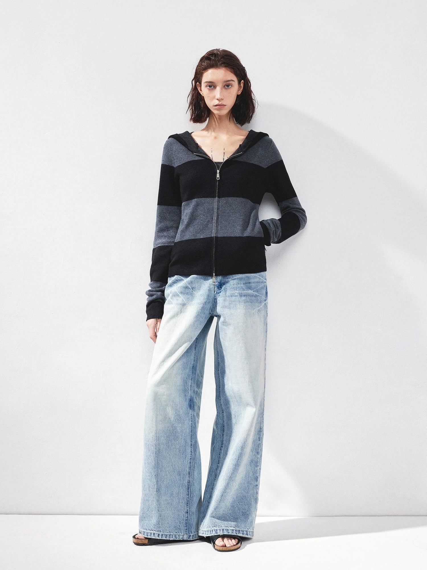 kvkv Striped Zip Up Hooded Knit Sweater