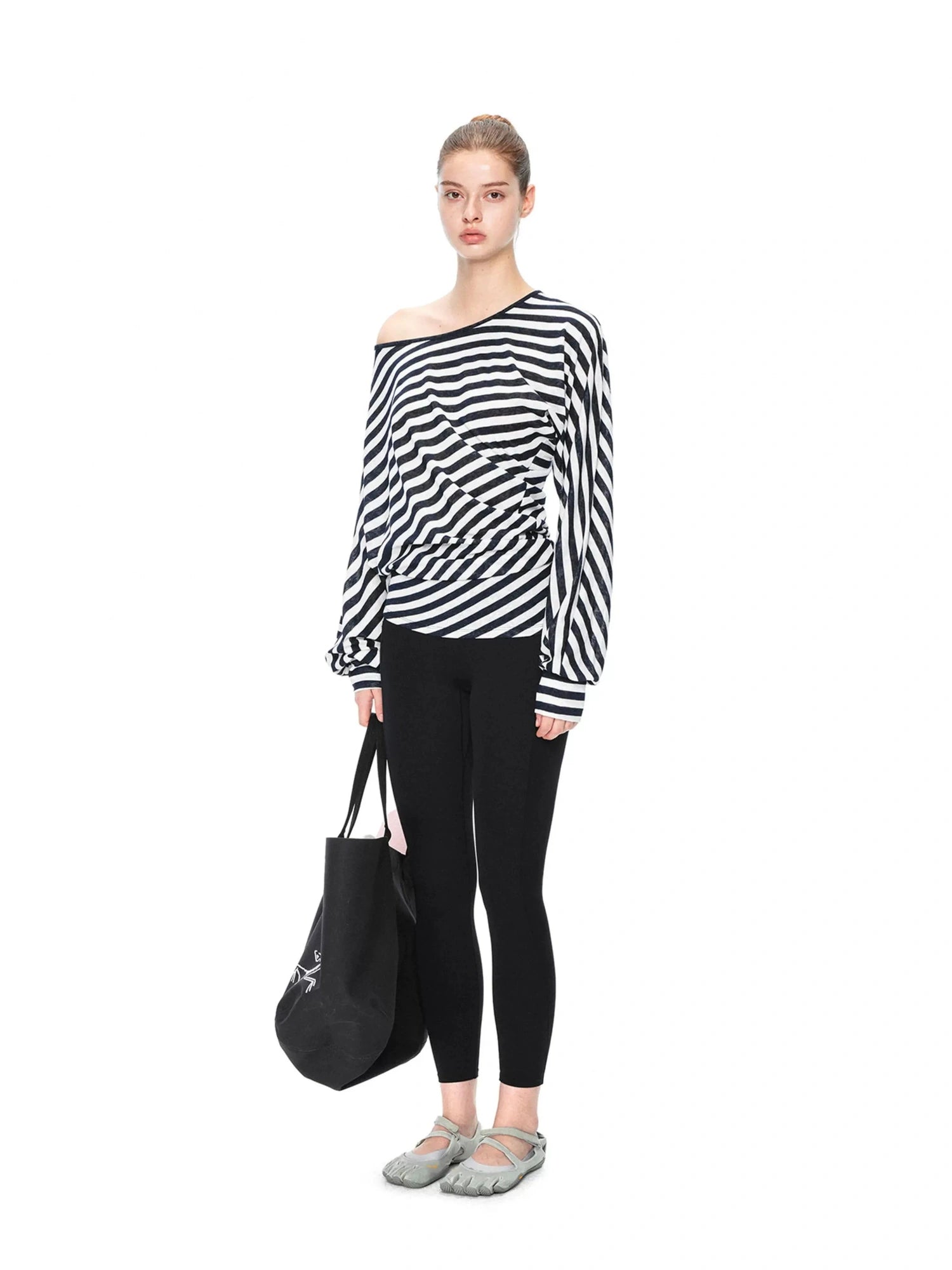 kvkv Twisted Asymmetric Batwing Yoga Top