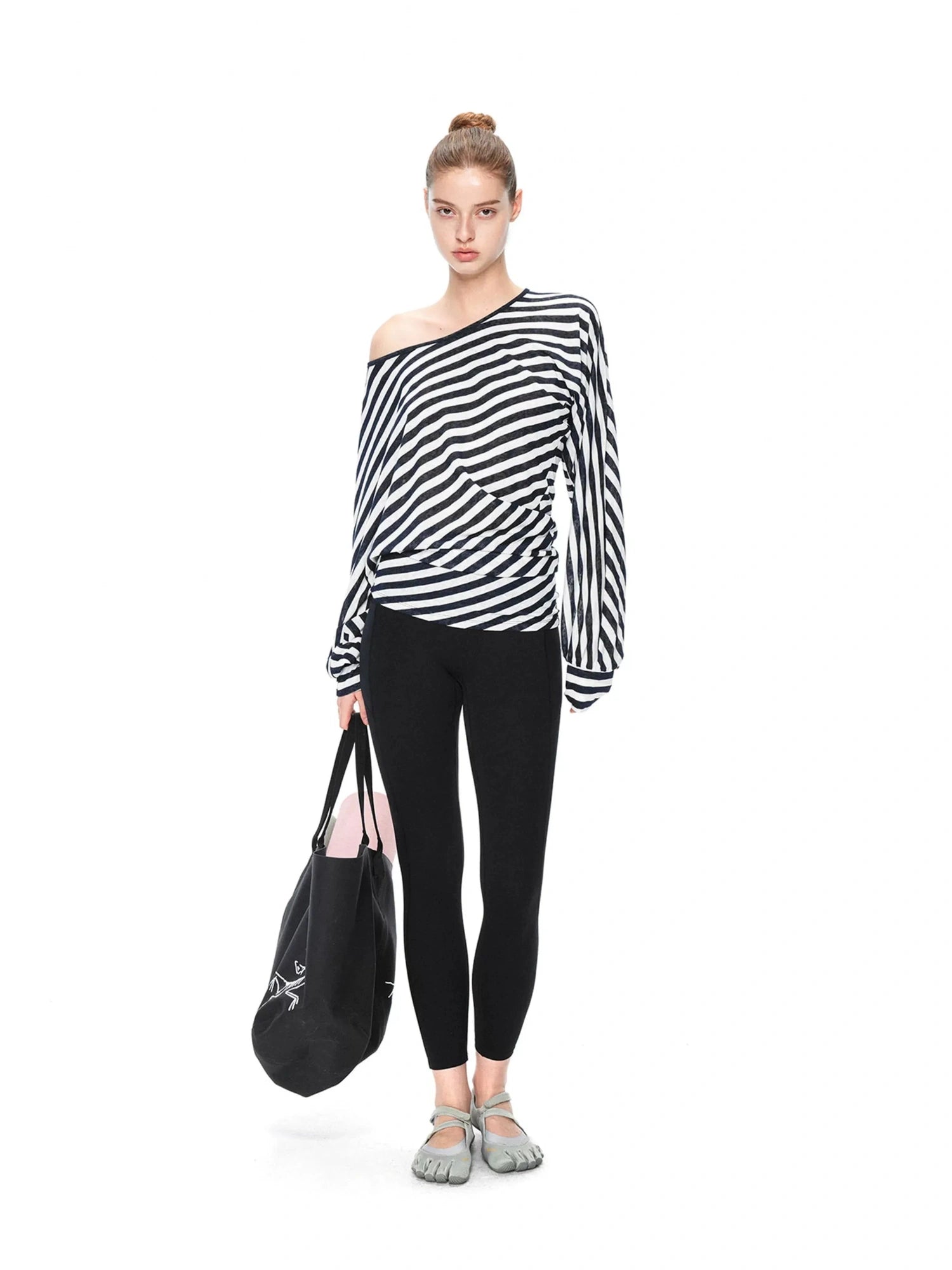 kvkv Twisted Asymmetric Batwing Yoga Top