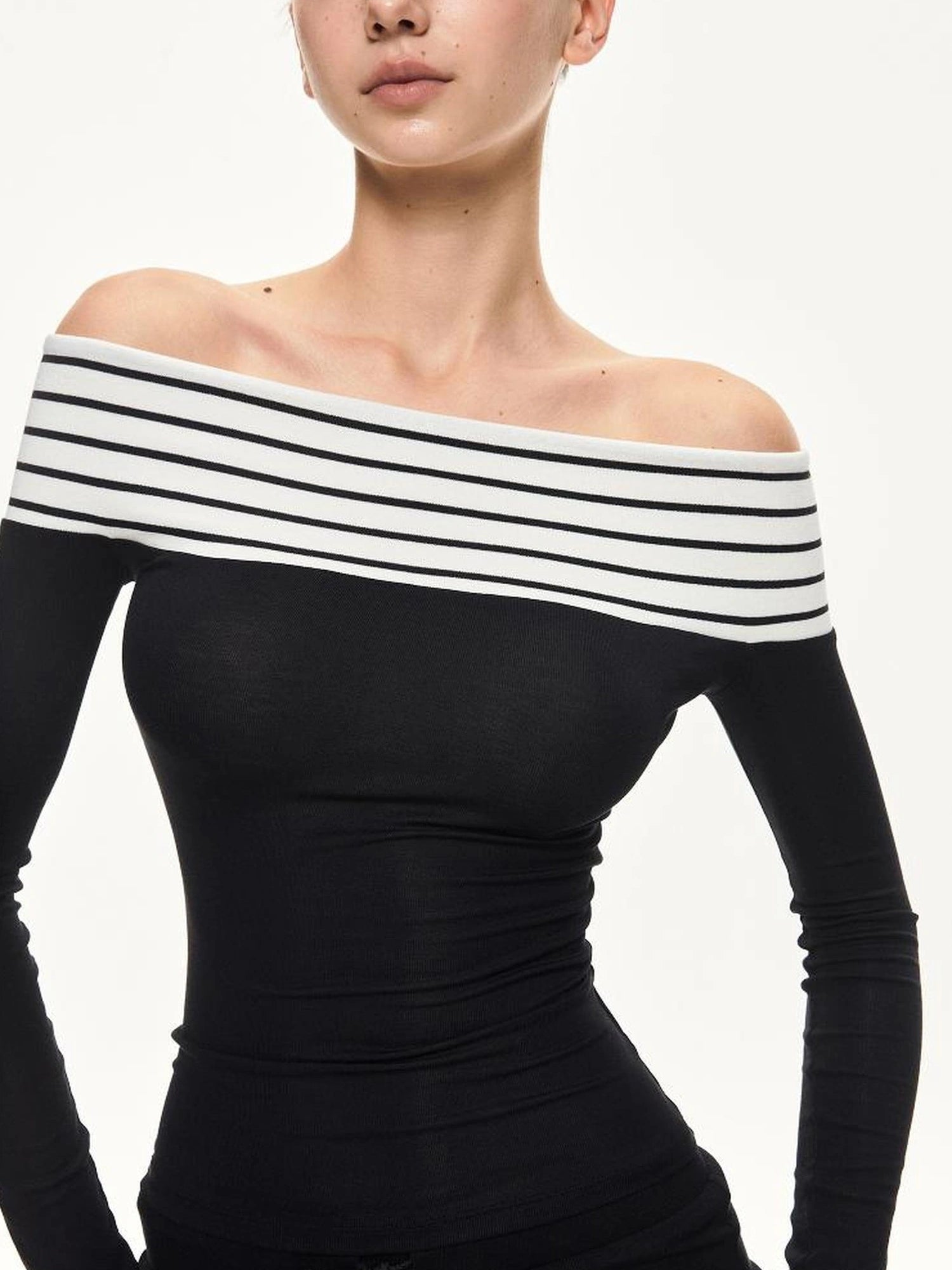 KVKV Yoga Clothing Brand - Two Tone Off Shoulder Slim Fit Long Sleeve Top