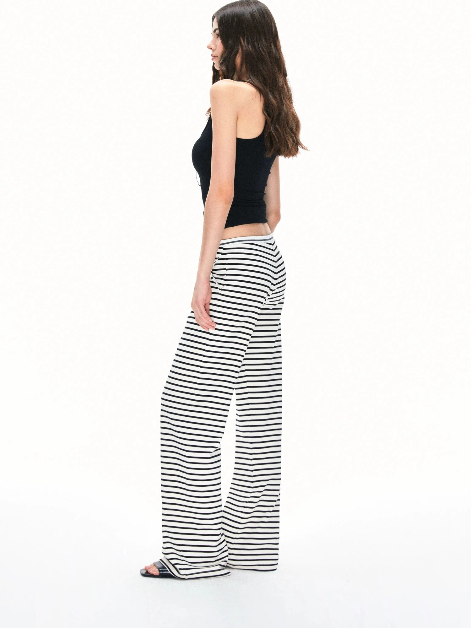 kvkv U Neck Slim Fit Cami Top