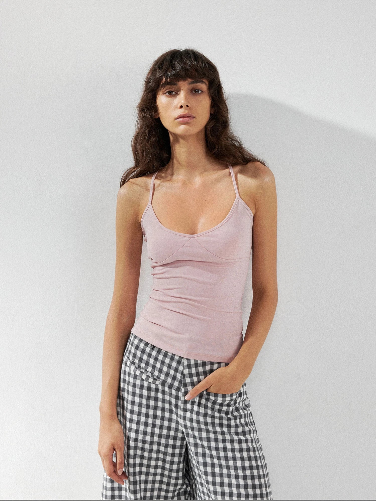 kvkv V-Neck Adjustable Lace Trim Fitted Tank Top