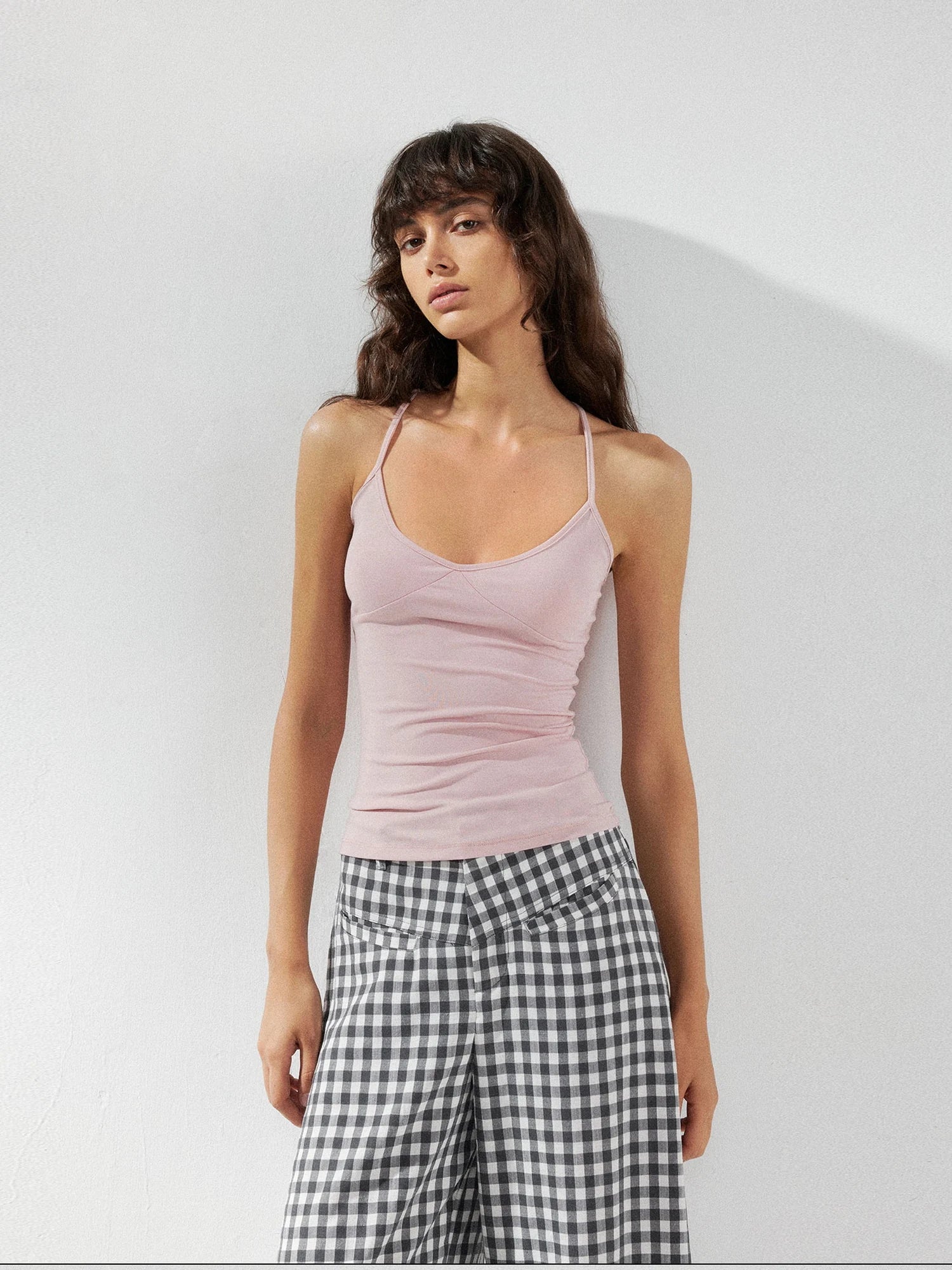 kvkv V-Neck Adjustable Lace Trim Fitted Tank Top