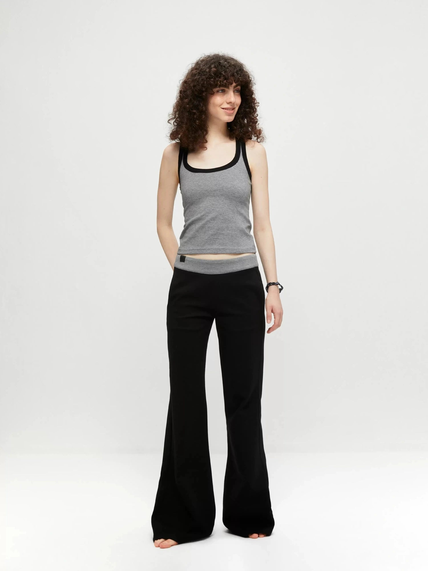 kvkv V-Neck Yoga Tank Top