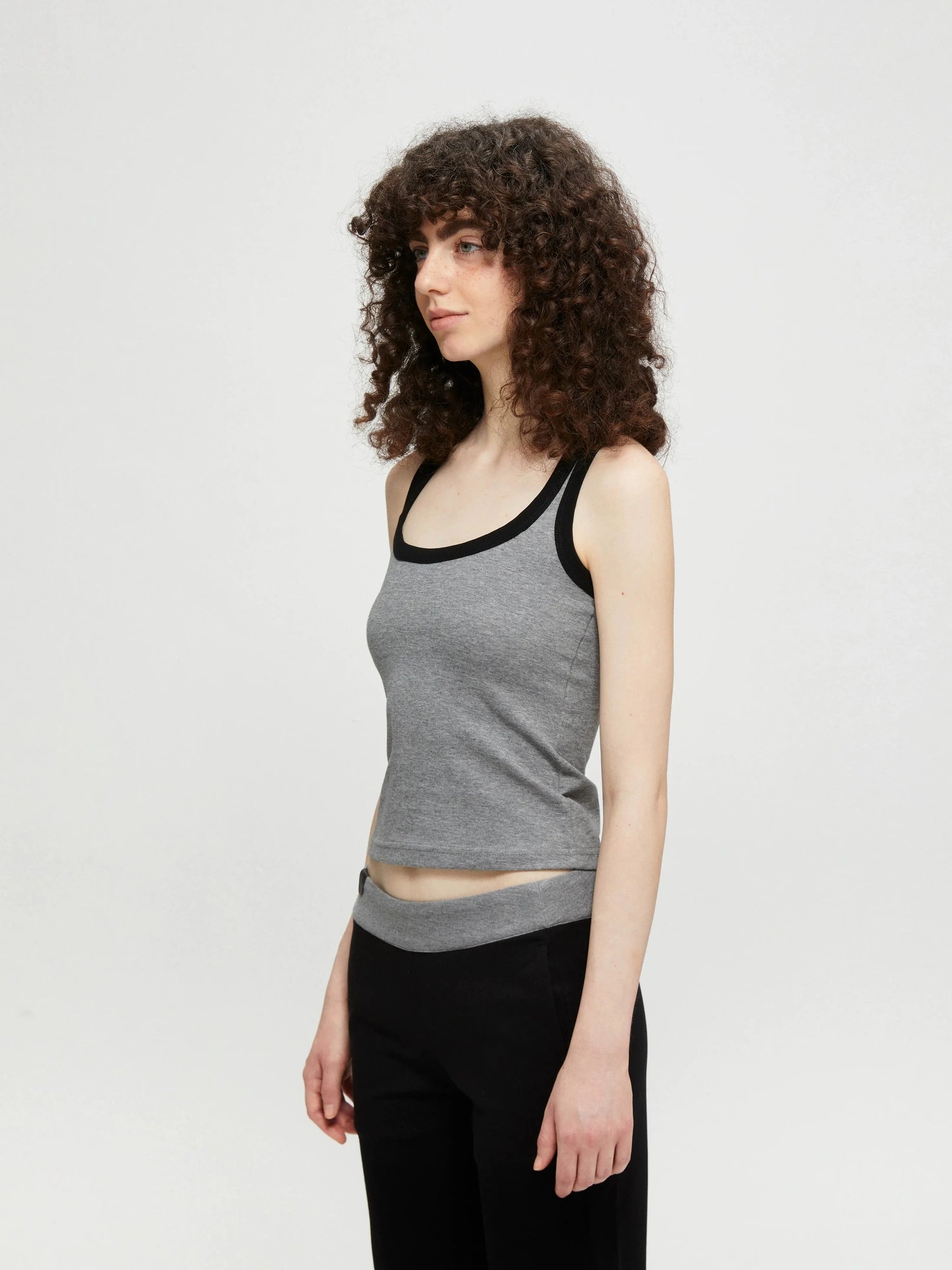 kvkv V-Neck Yoga Tank Top
