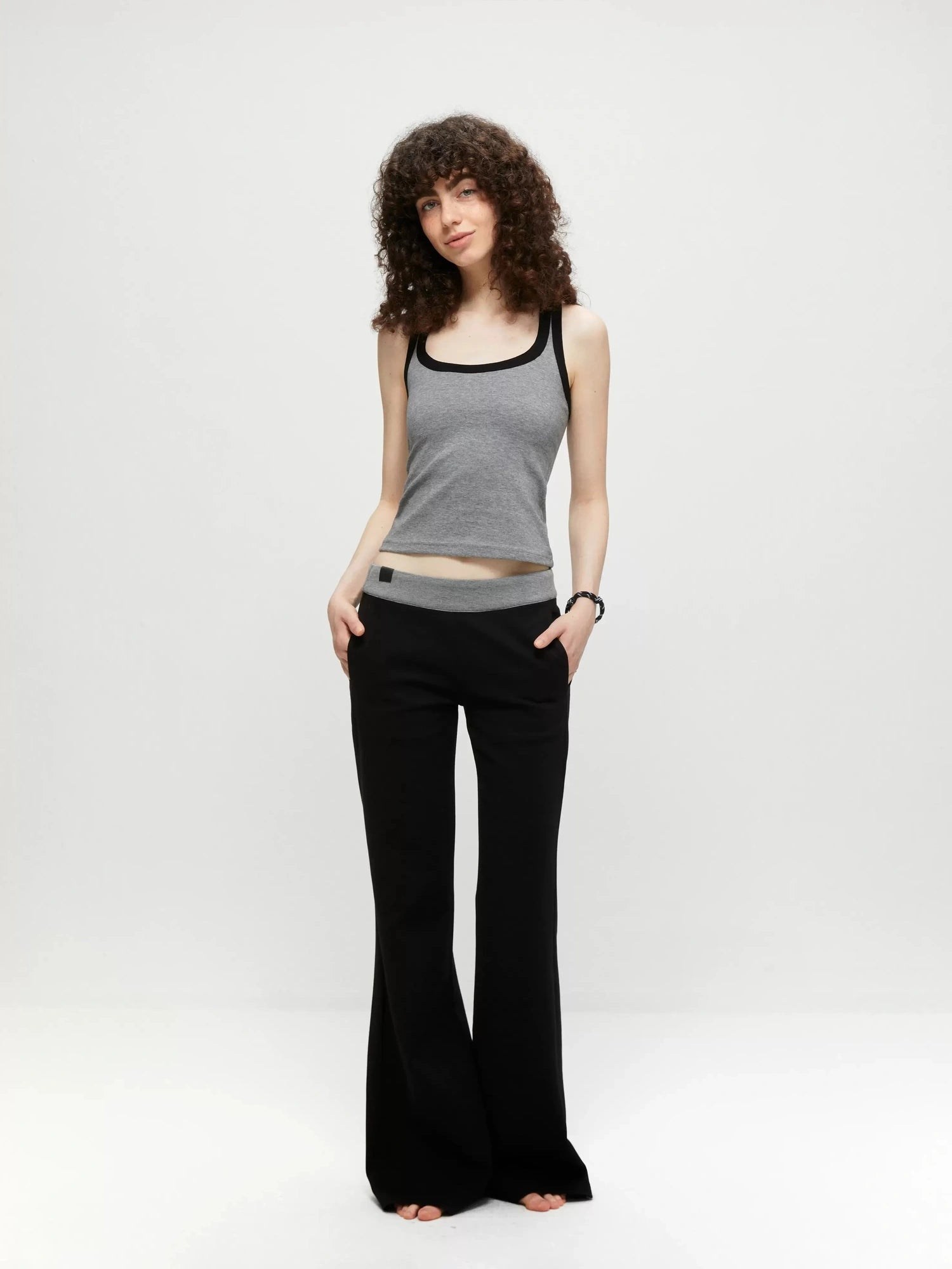 kvkv V-Neck Yoga Tank Top