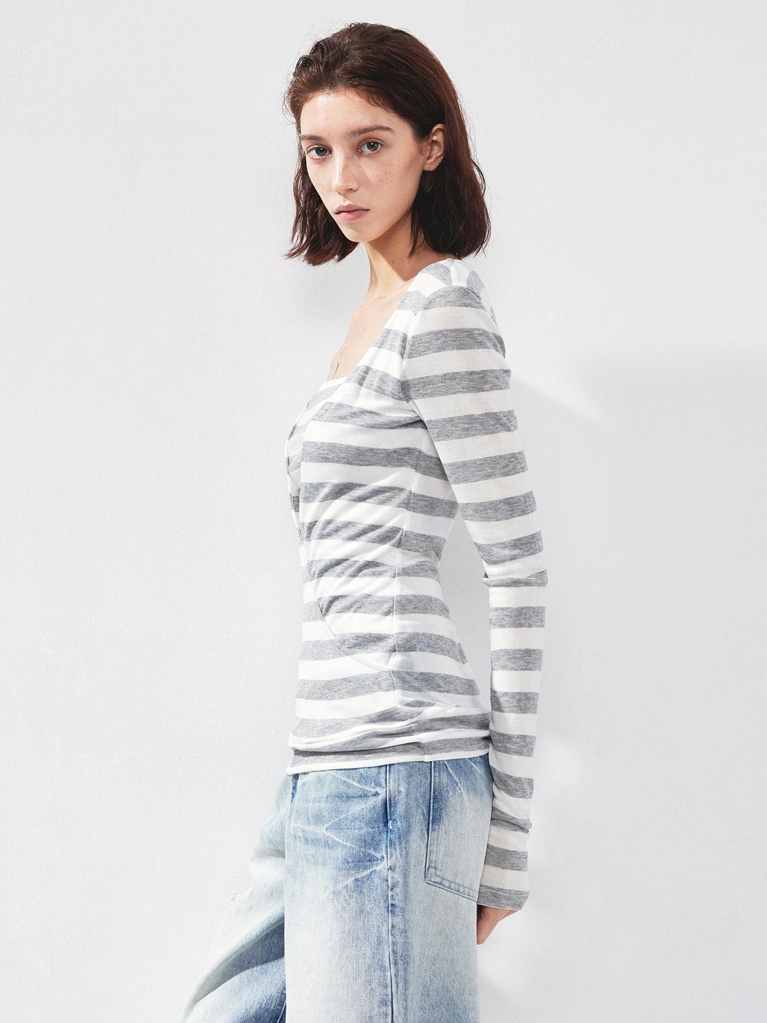 kvkv V-neck Layered Stripe Tee