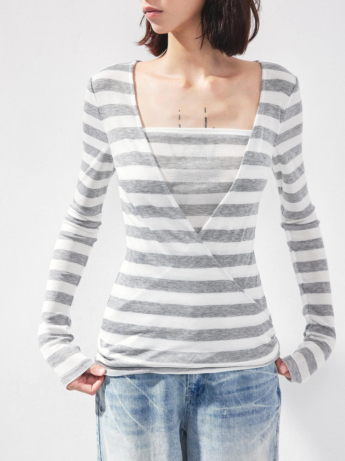 kvkv V-neck Layered Stripe Tee